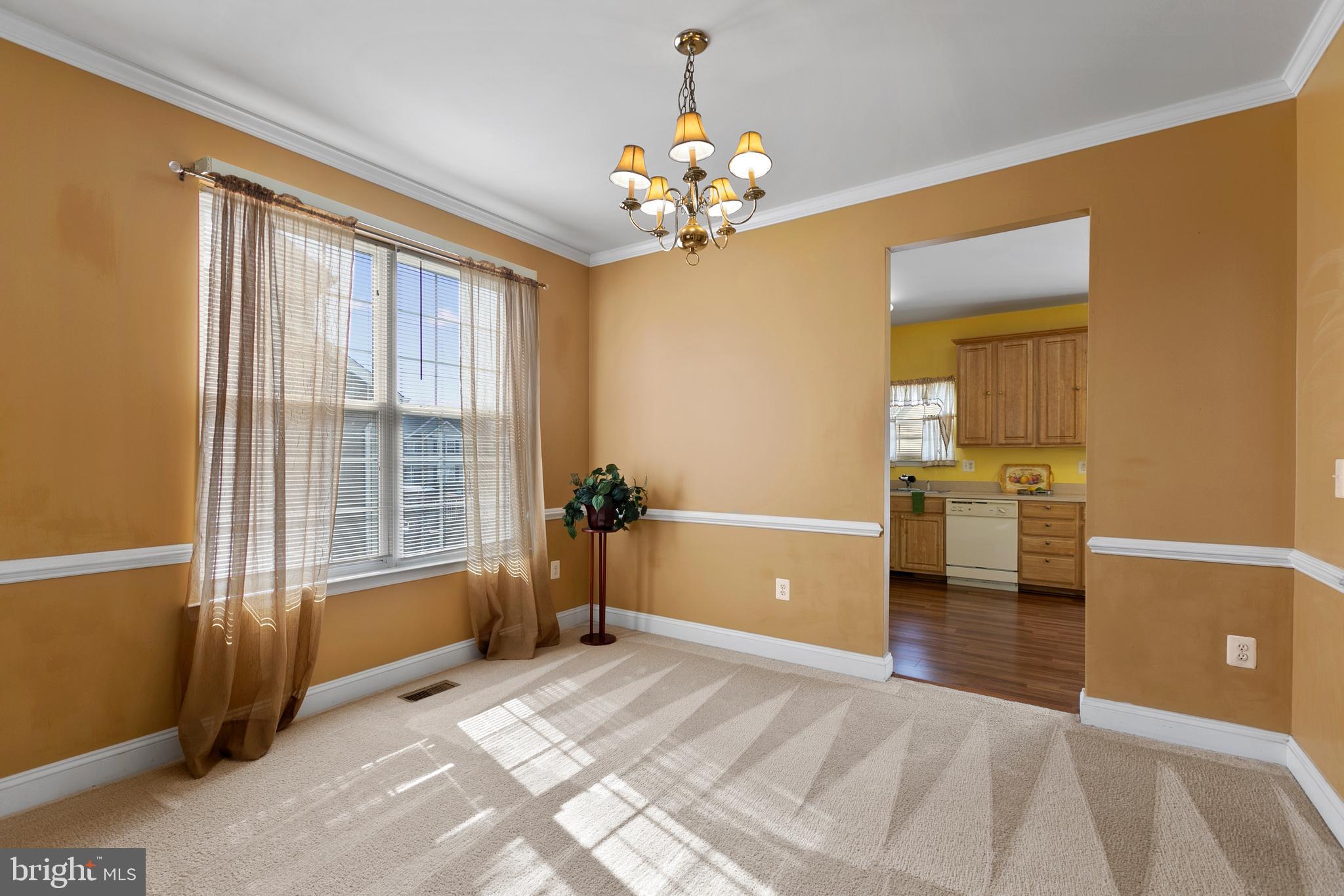 WESTBURY - Residential