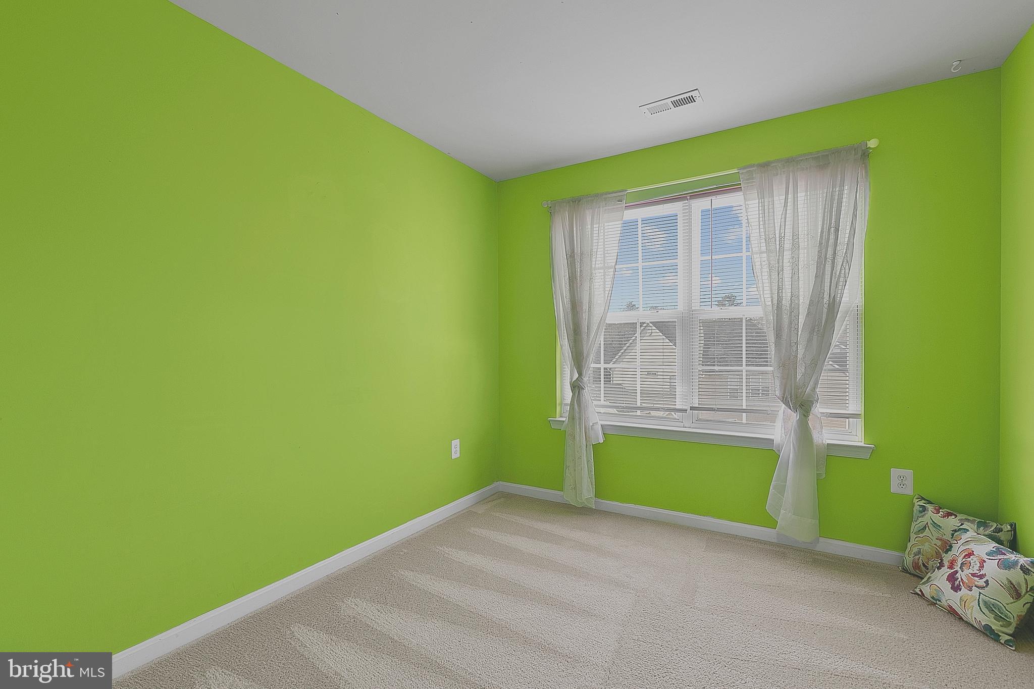 WESTBURY - Residential