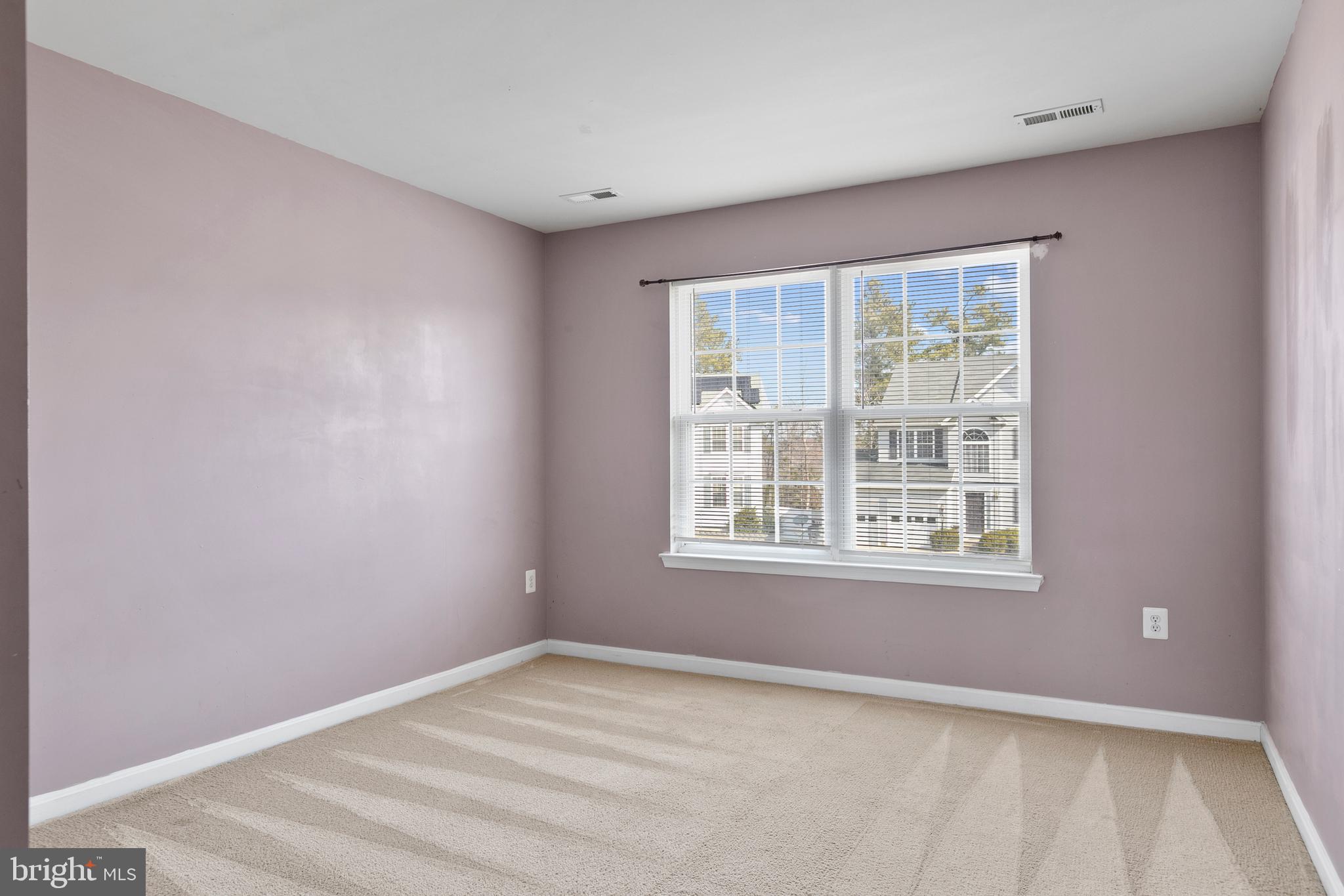 WESTBURY - Residential