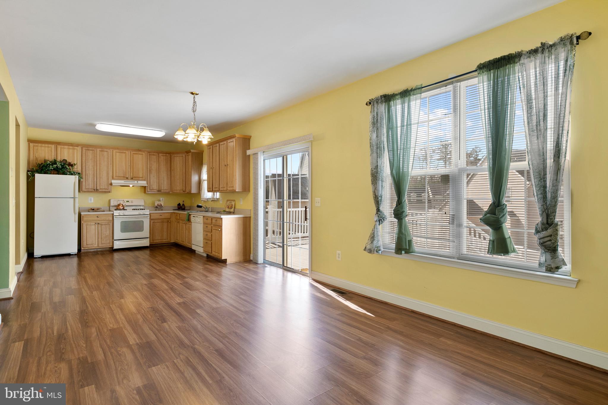 WESTBURY - Residential