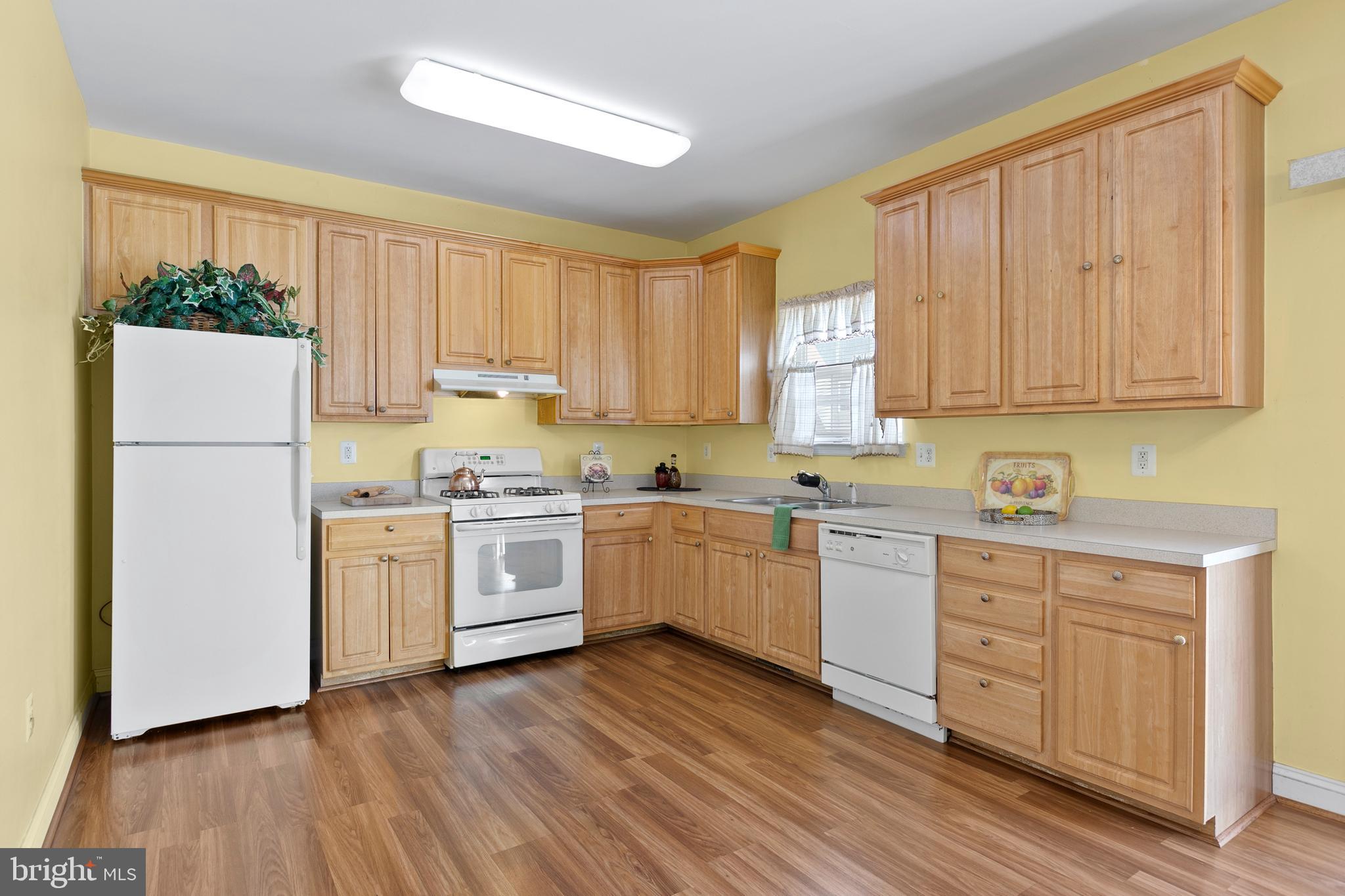 WESTBURY - Residential