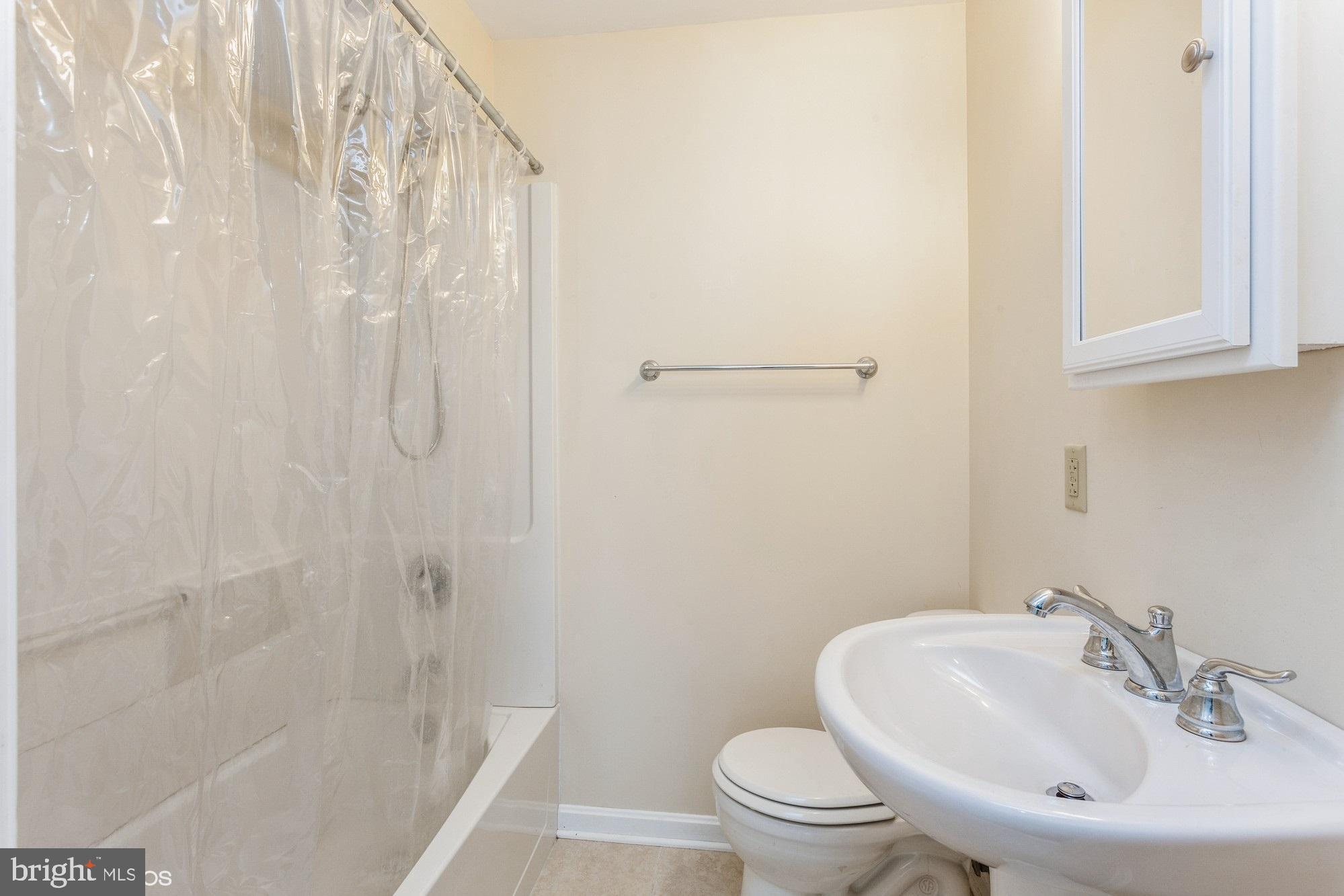 MONMOUTH MEADOWS - Residential