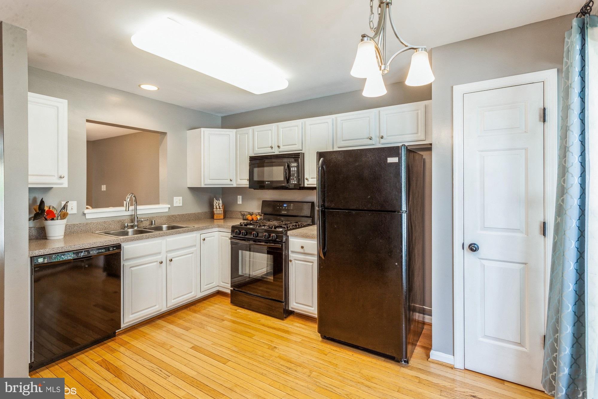 MONMOUTH MEADOWS - Residential