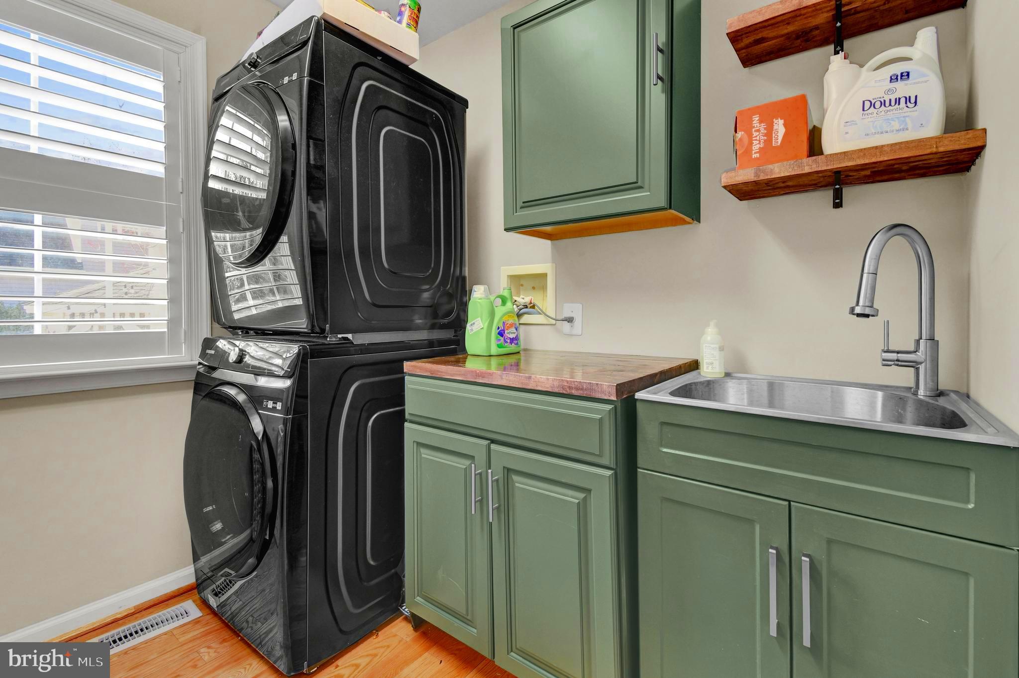 HOLLAND POINT - Residential