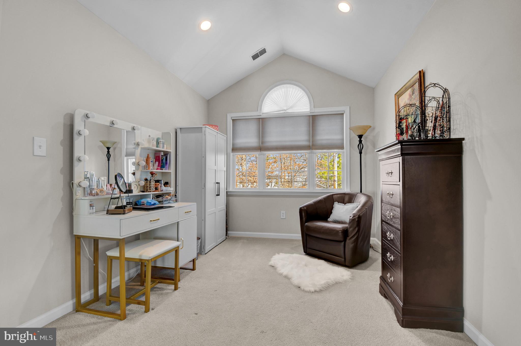 HOLLAND POINT - Residential