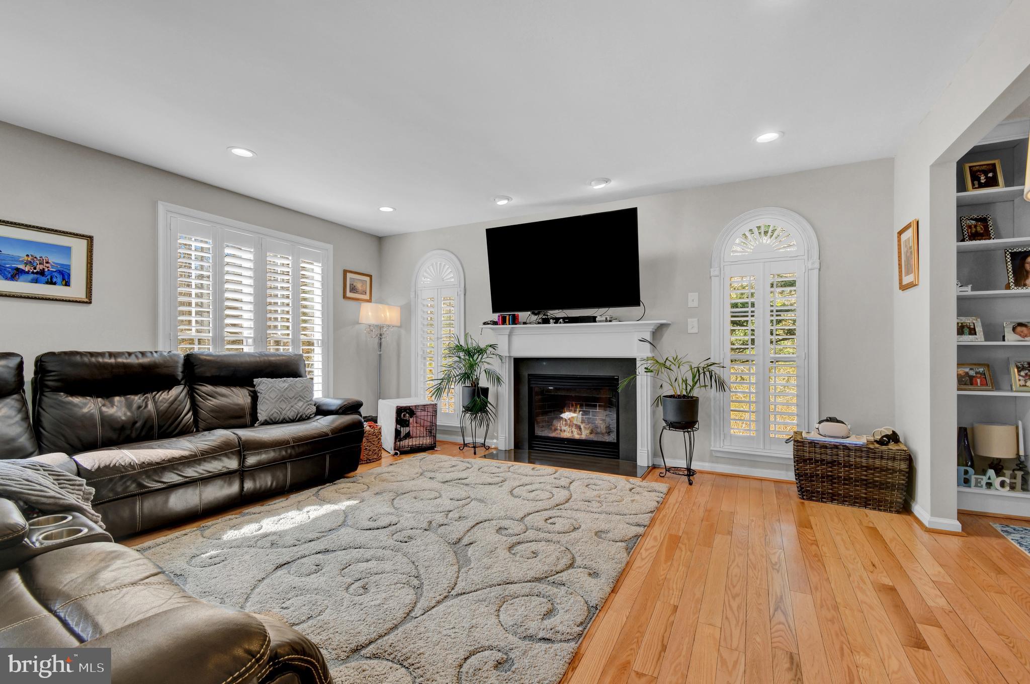 HOLLAND POINT - Residential