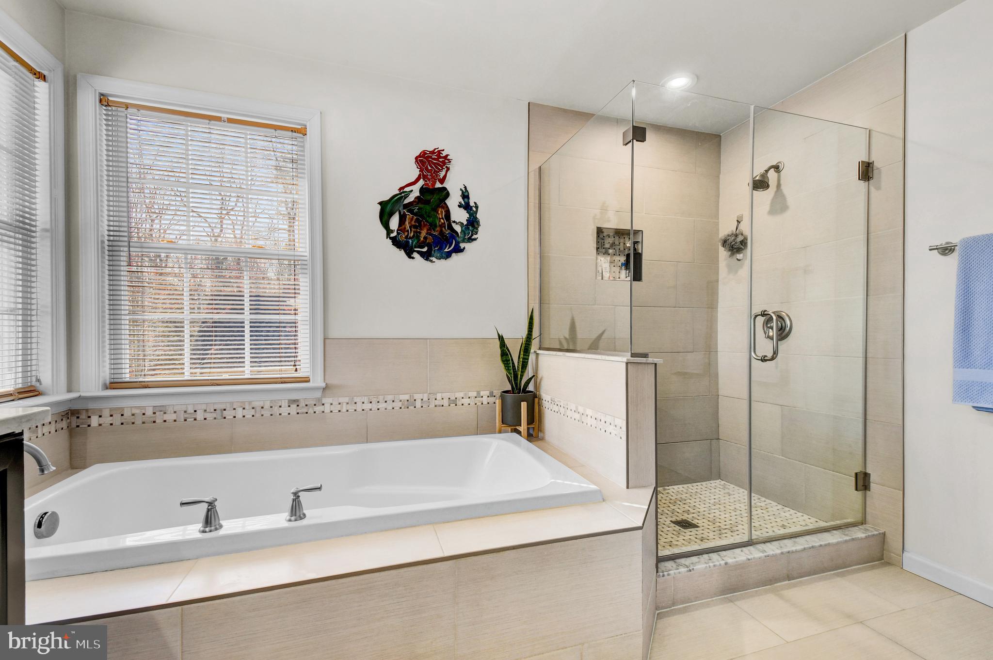 HOLLAND POINT - Residential