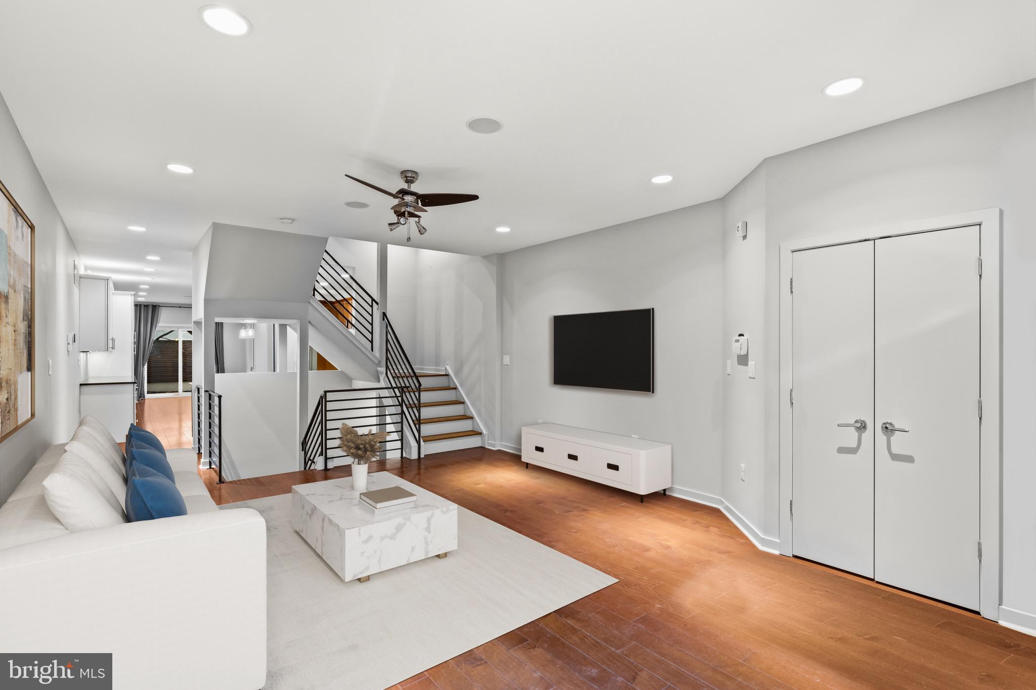 GRADUATE HOSPITAL - Residential