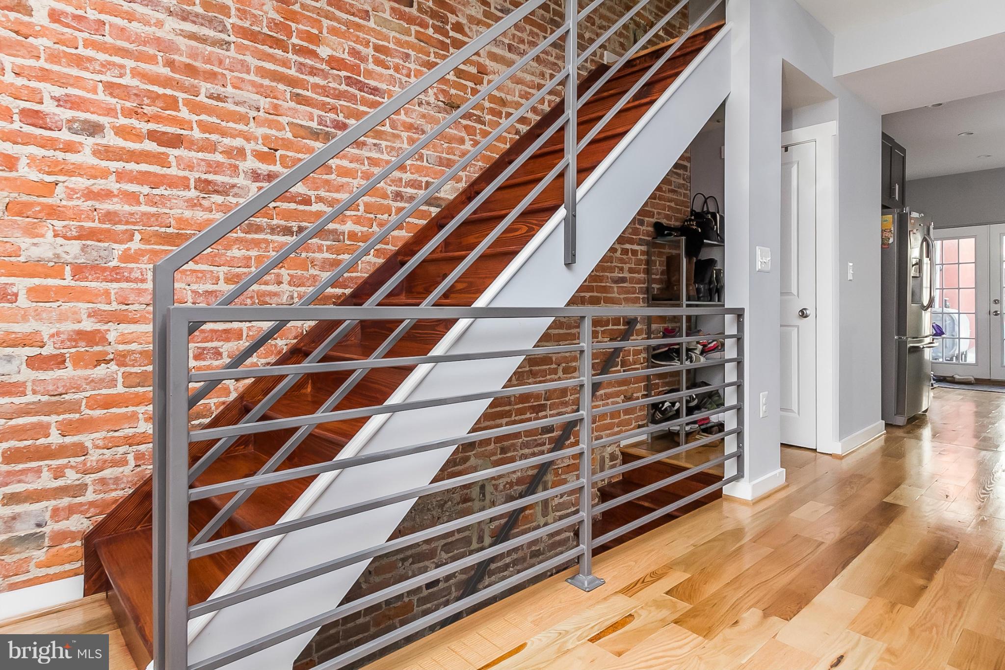 LOCUST POINT - Residential