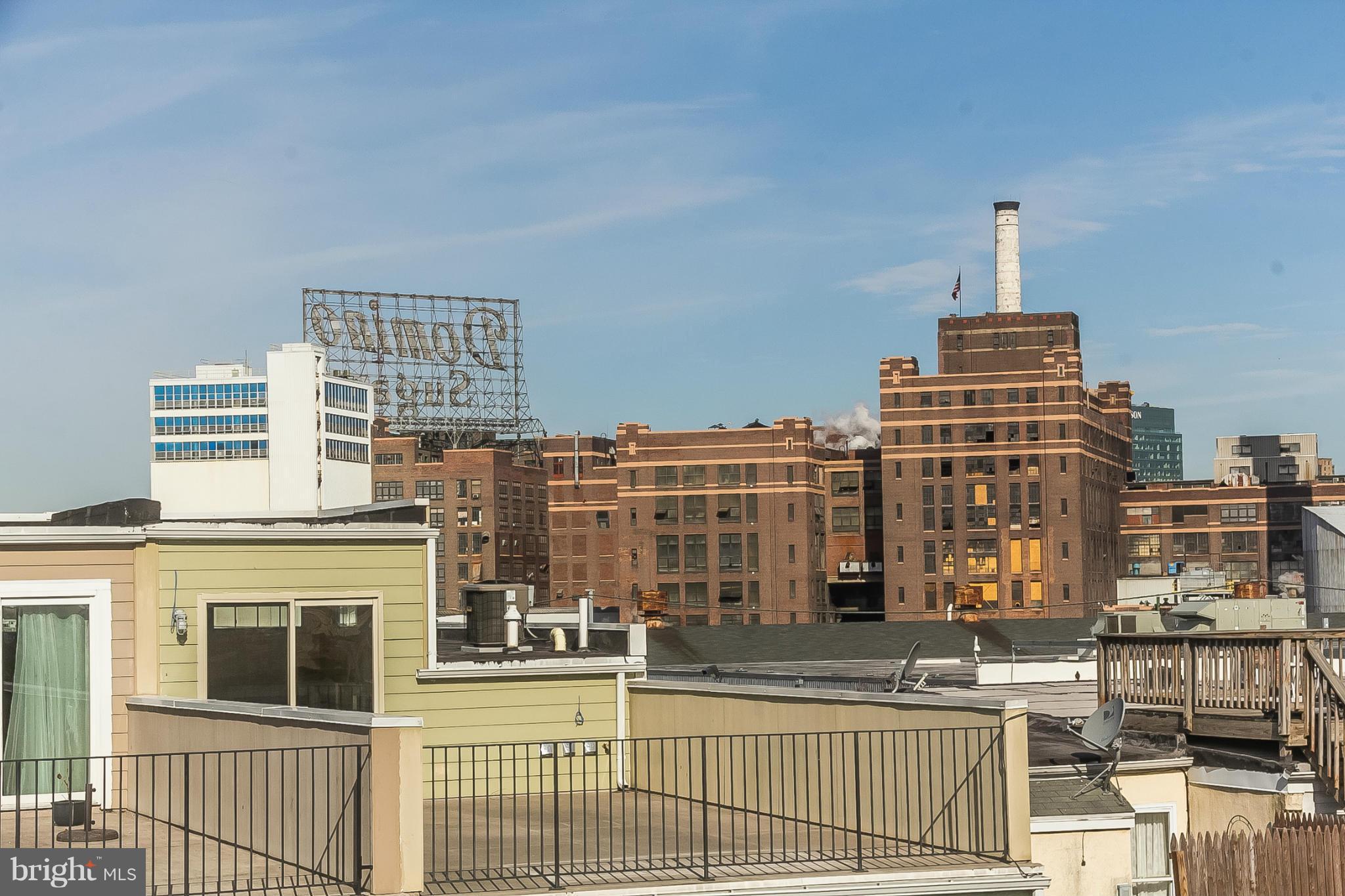 LOCUST POINT - Residential