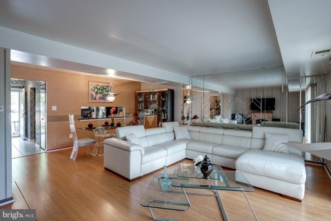Condo For Sale - 1089 Corbridge Court<br/> Camden County, VOORHEES, NJ 08043