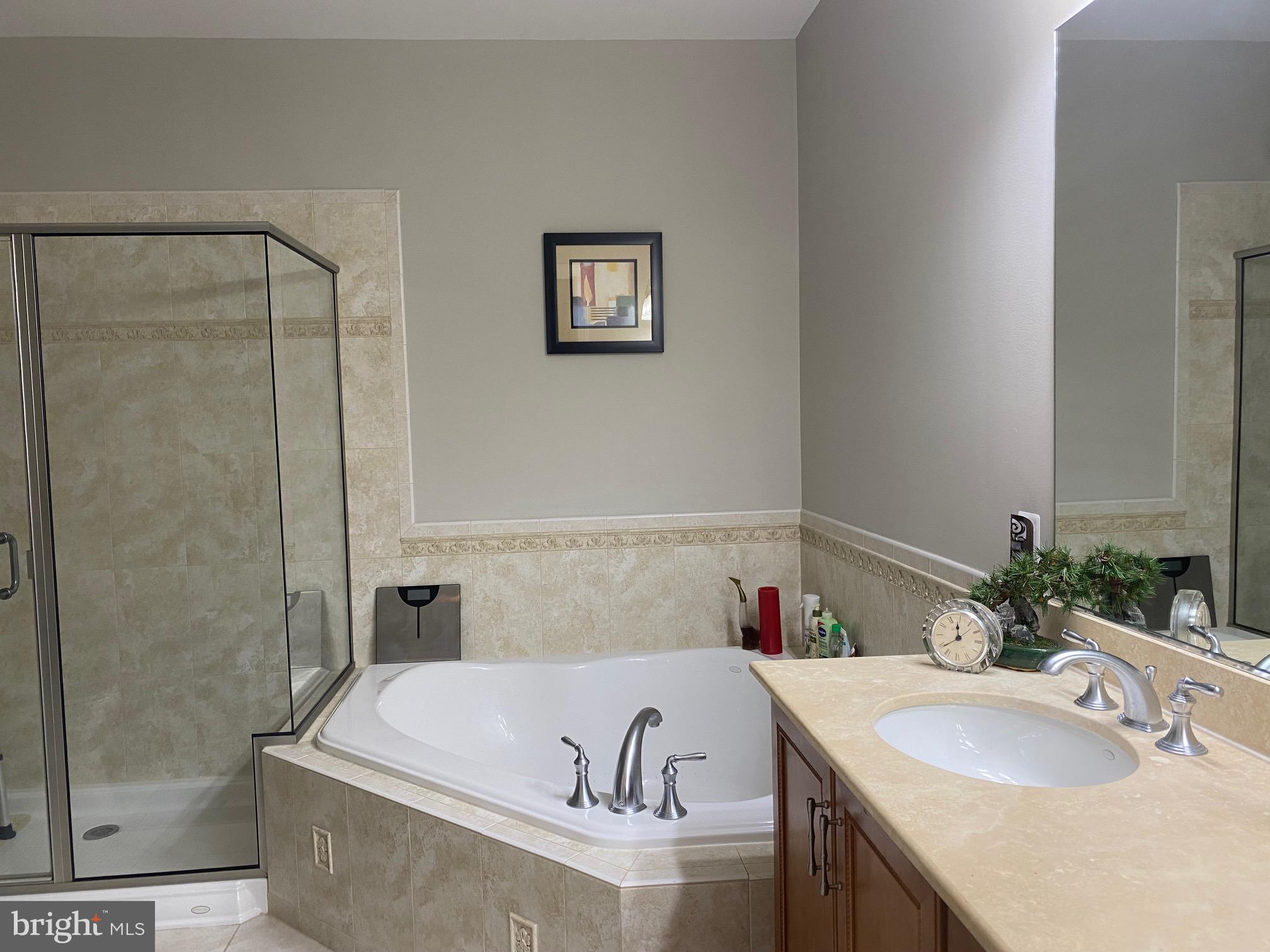 ANNAPOLIS TOWNE CENTRE - Residential