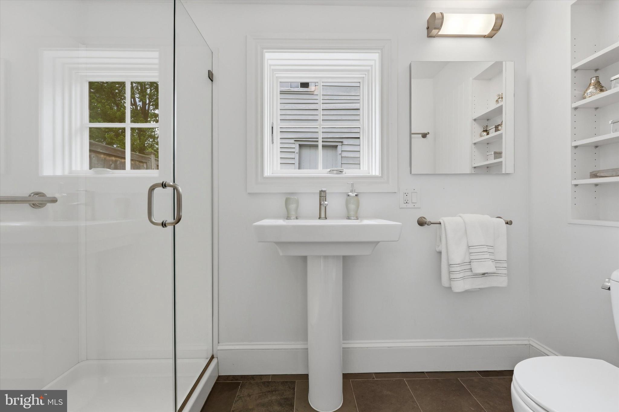 CHESTNUT HILL - Residential