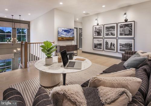 DOYLESTOWN WALK - Residential