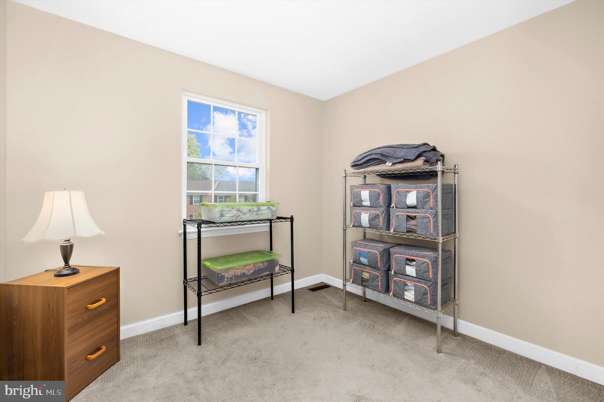 ELIZABETHS LANDING - Residential