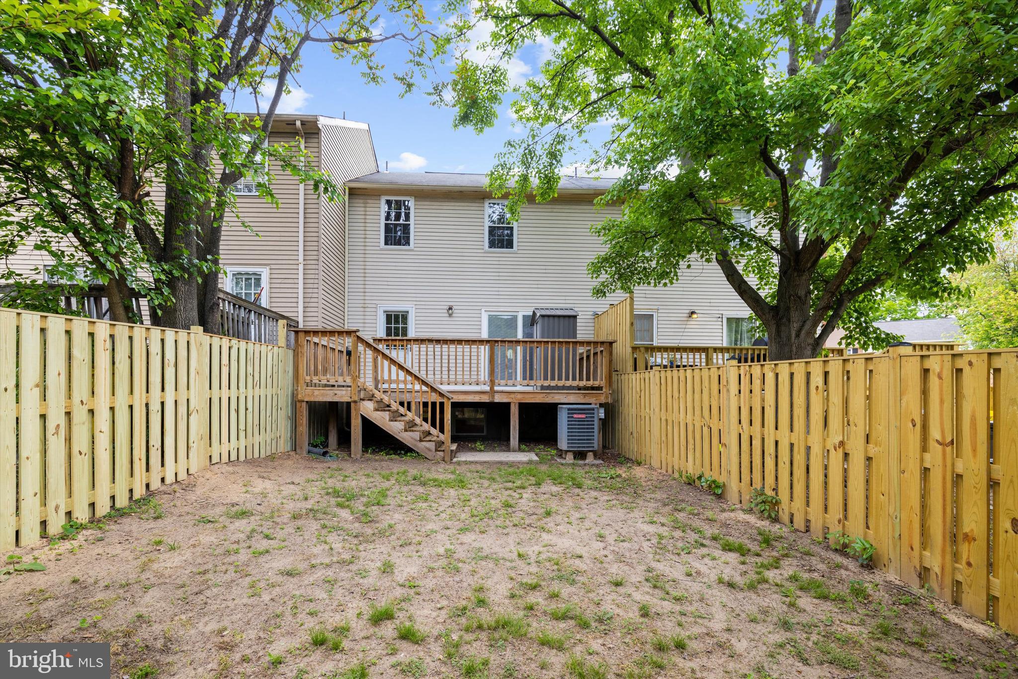 ELIZABETHS LANDING - Residential