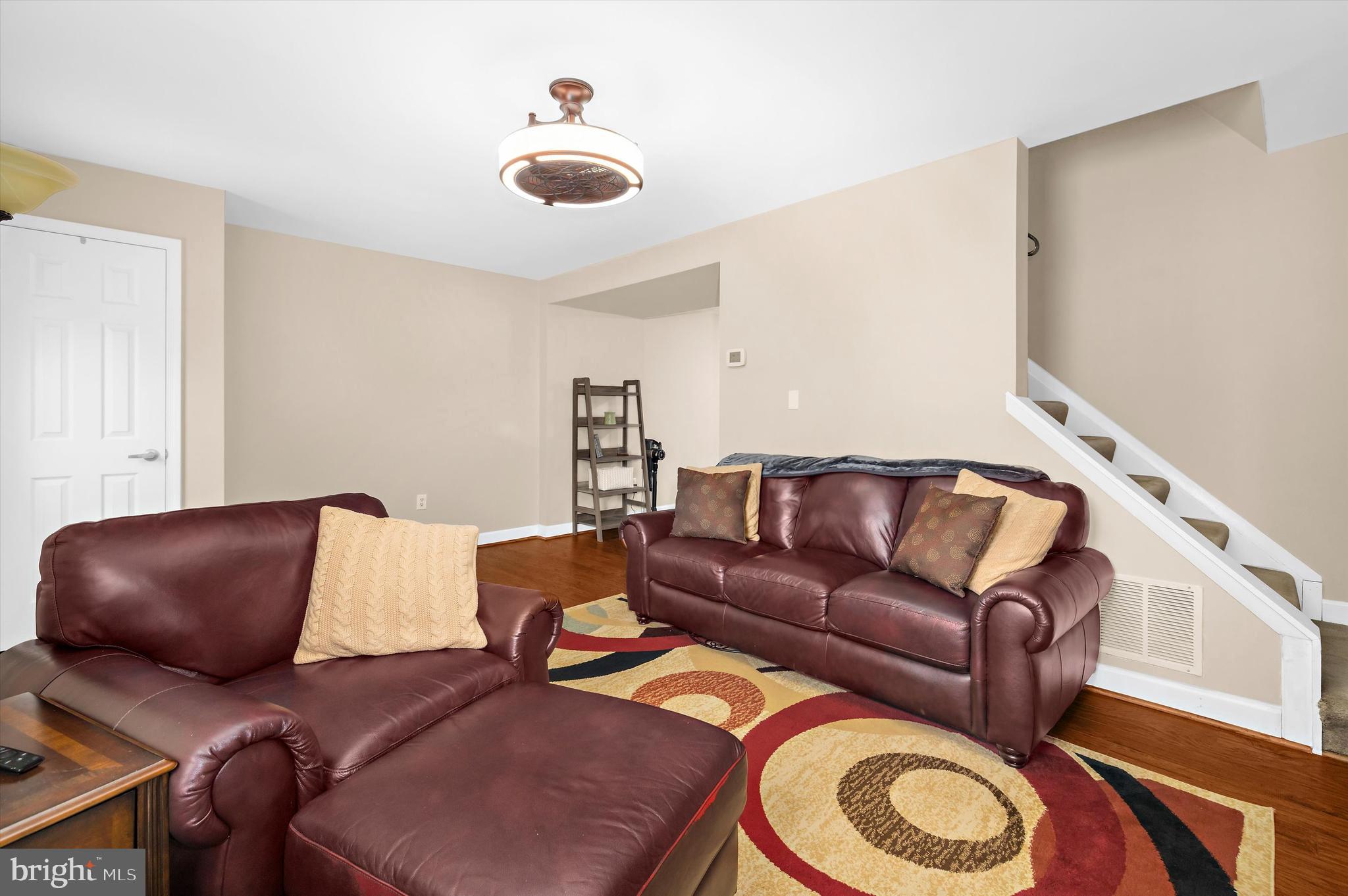 ELIZABETHS LANDING - Residential