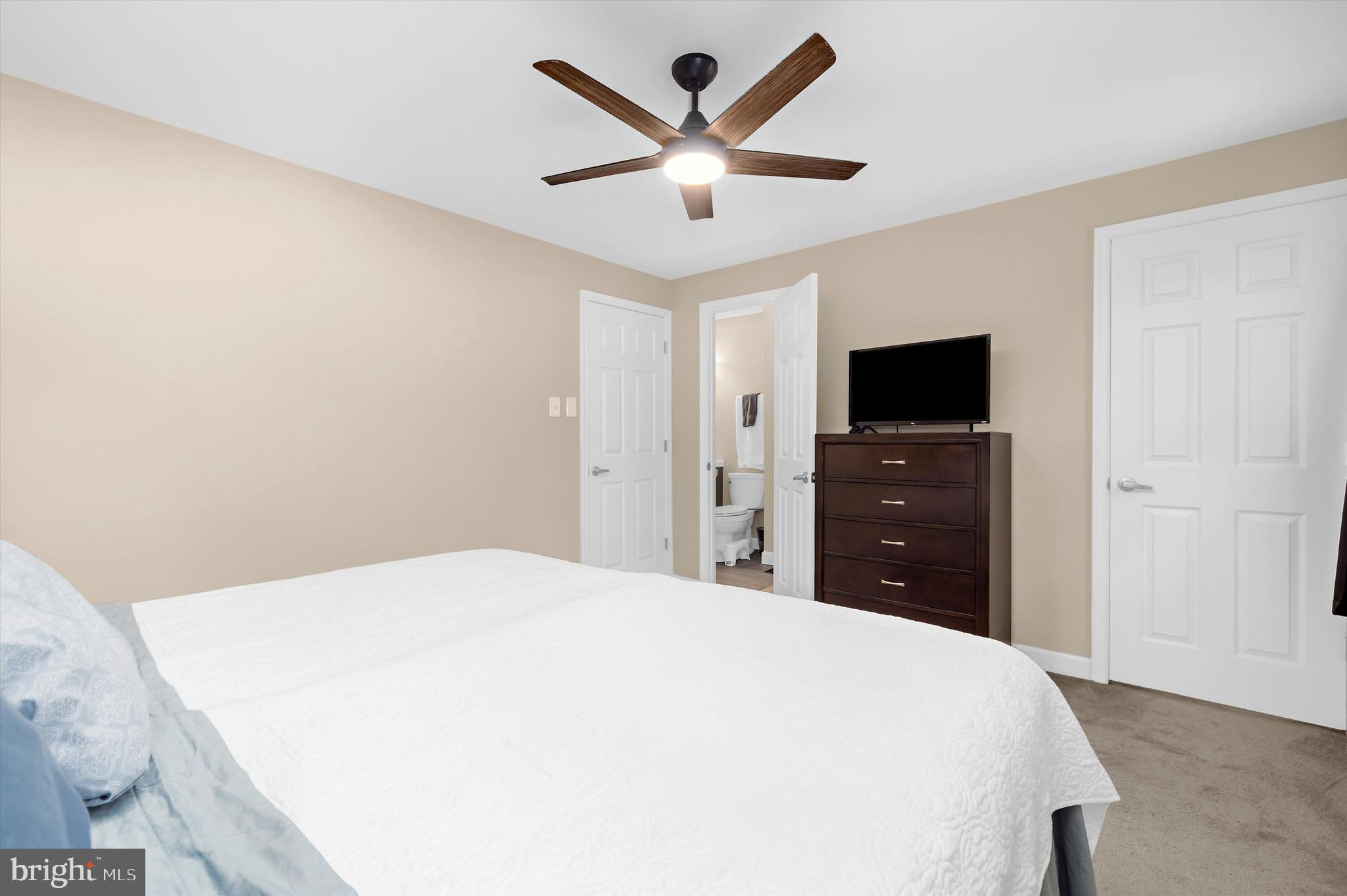 ELIZABETHS LANDING - Residential