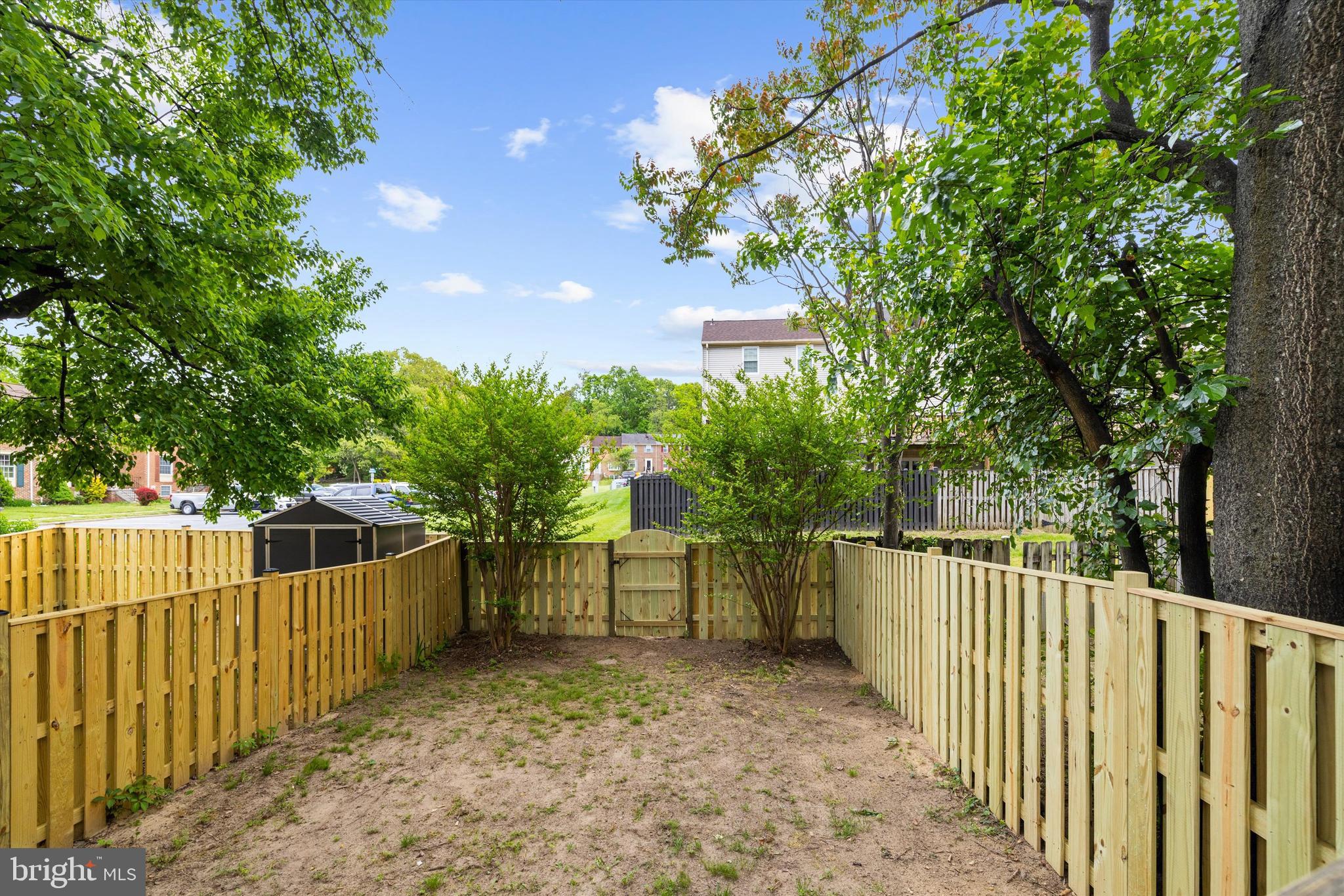 ELIZABETHS LANDING - Residential