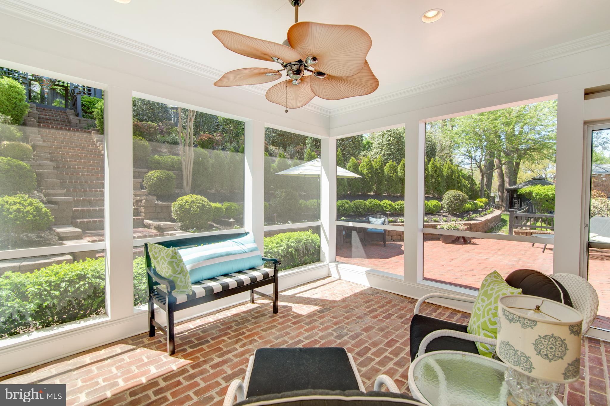 WOODMONT - Residential