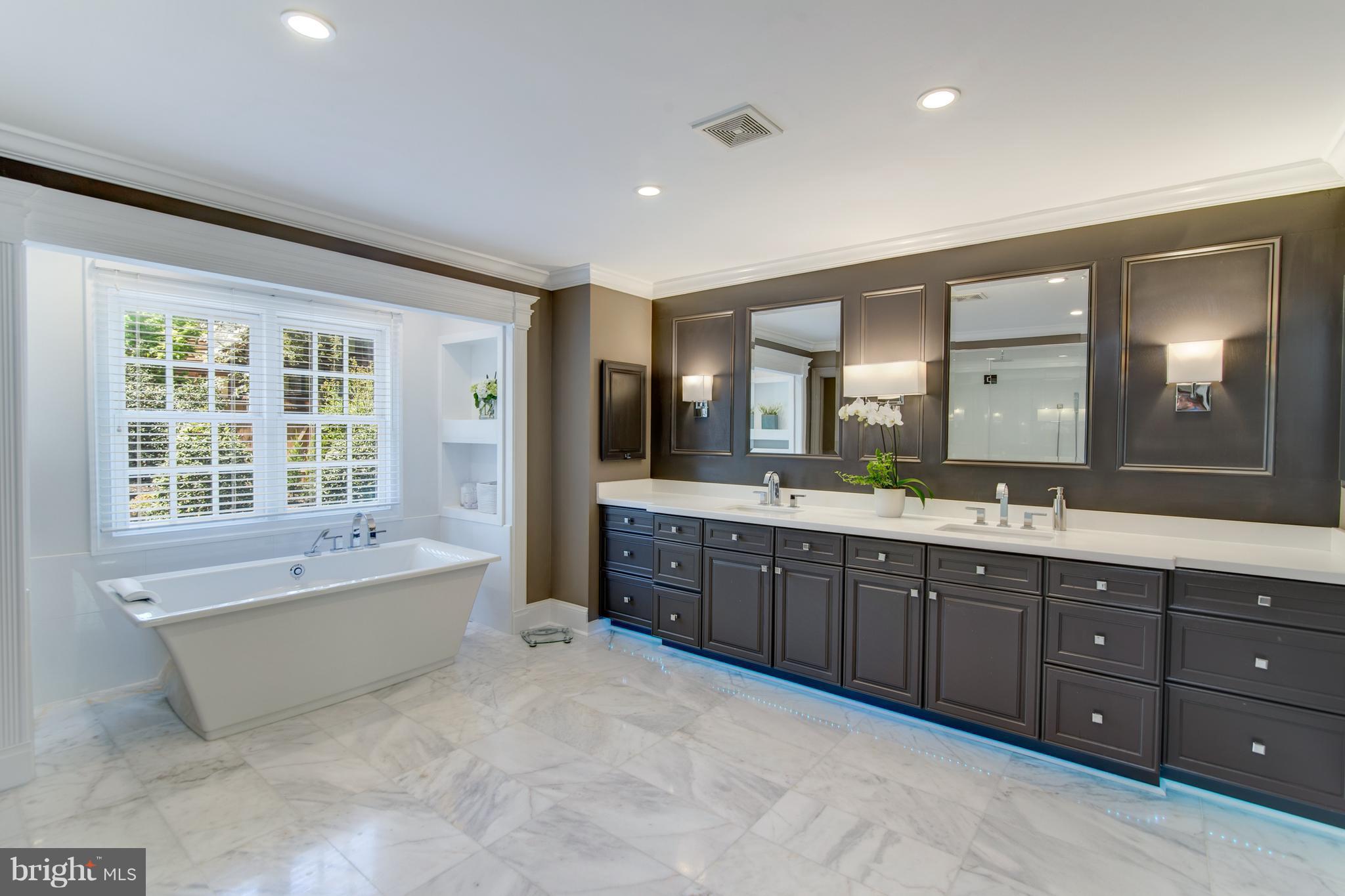 WOODMONT - Residential