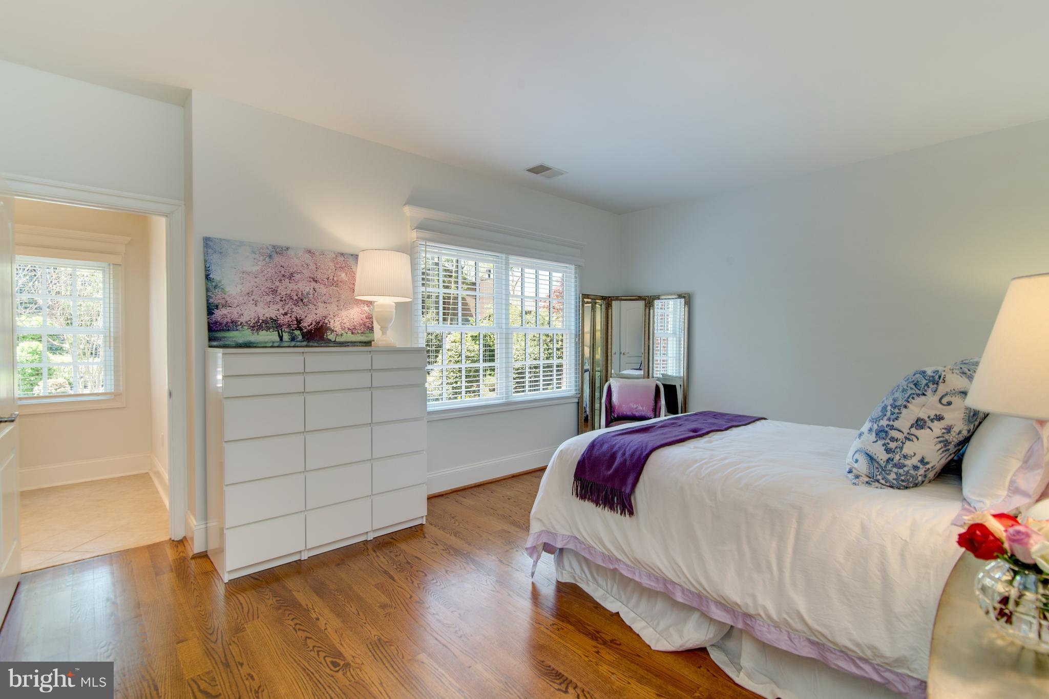 WOODMONT - Residential