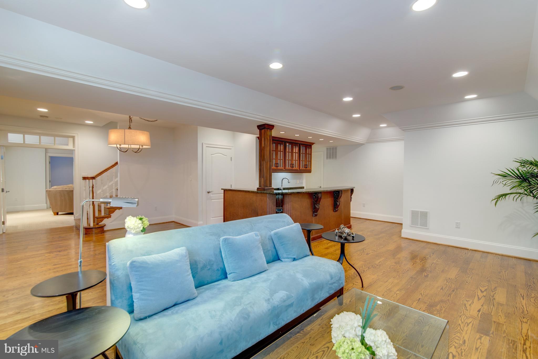 WOODMONT - Residential