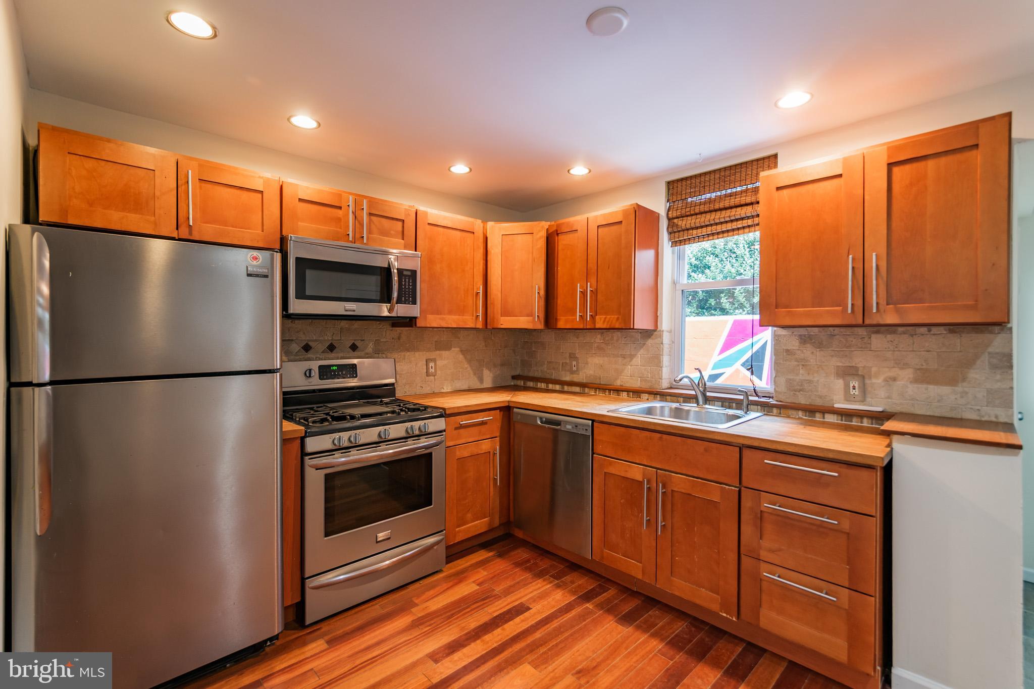 FISHTOWN - Residential Lease