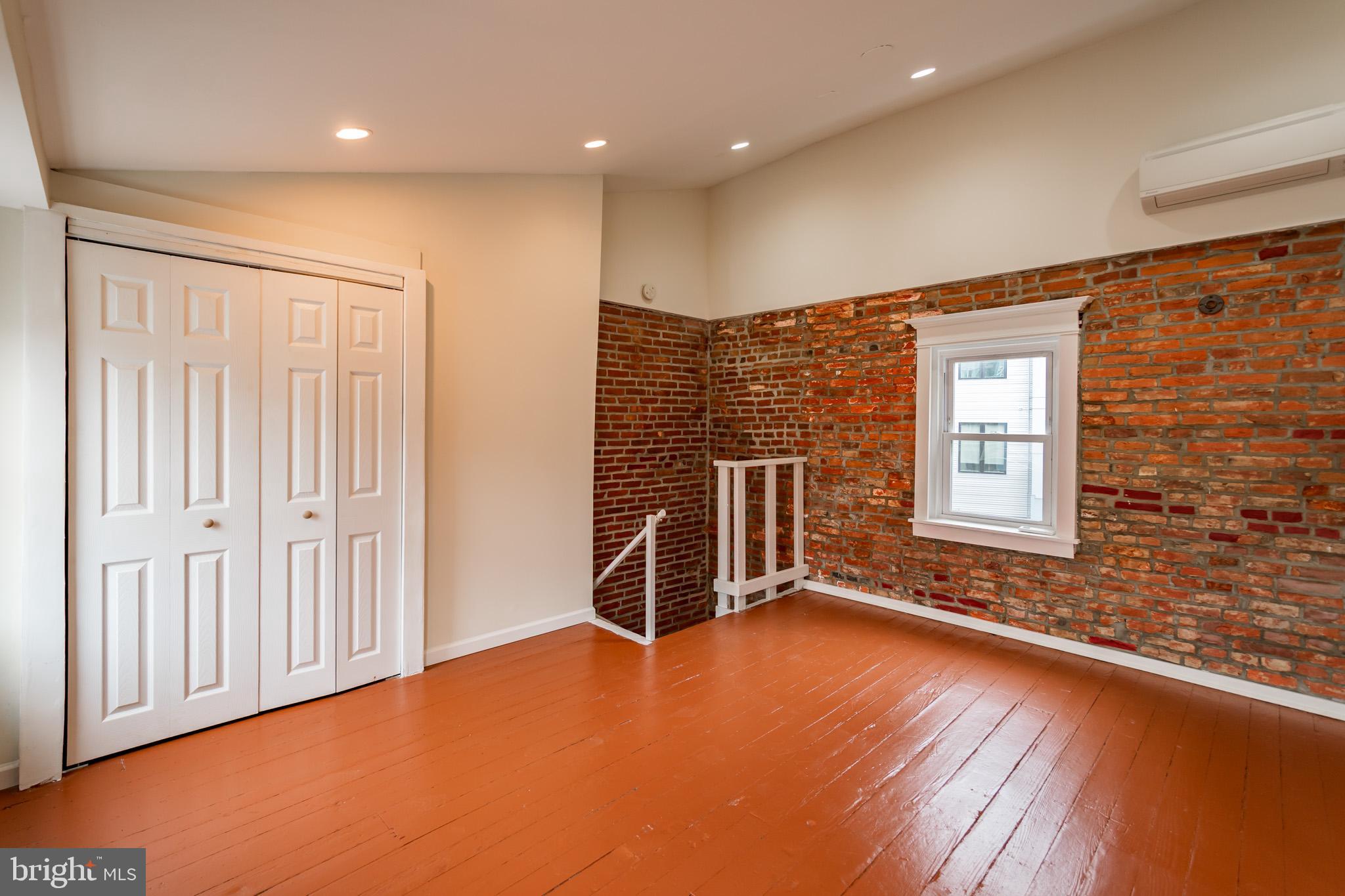 FISHTOWN - Residential Lease