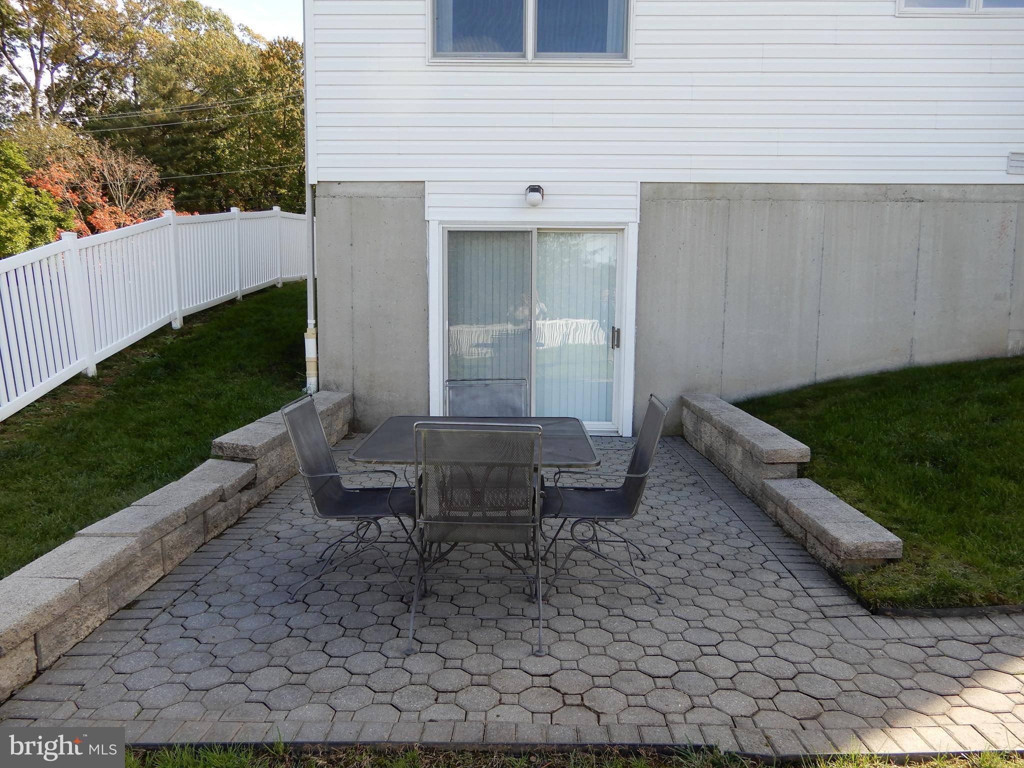 HILLS AT NORTHAMPT - Residential