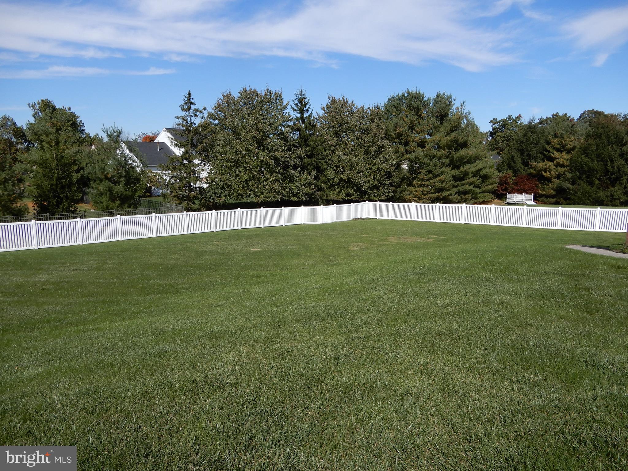 HILLS AT NORTHAMPT - Residential