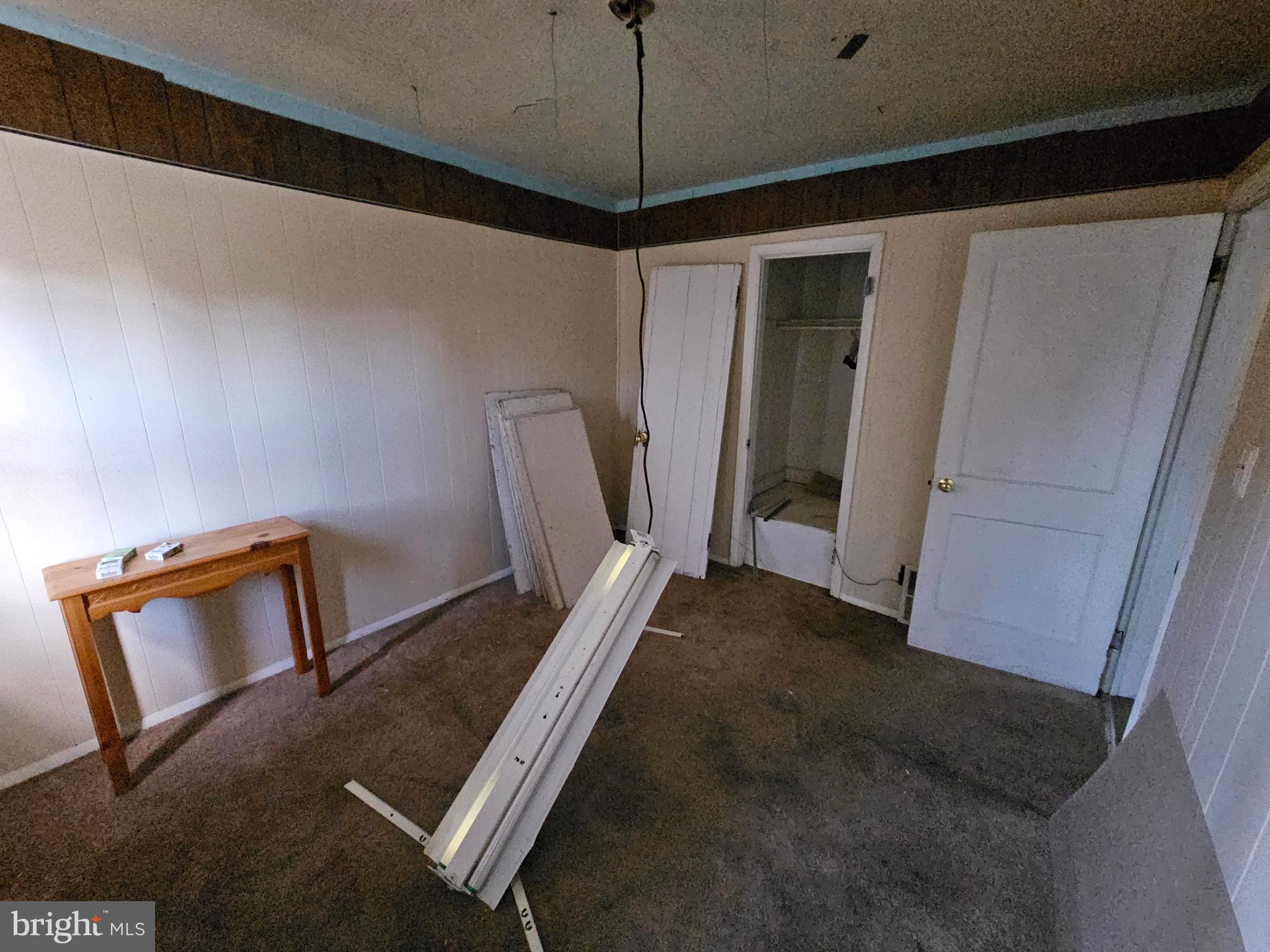 MIDDLESEX - Residential