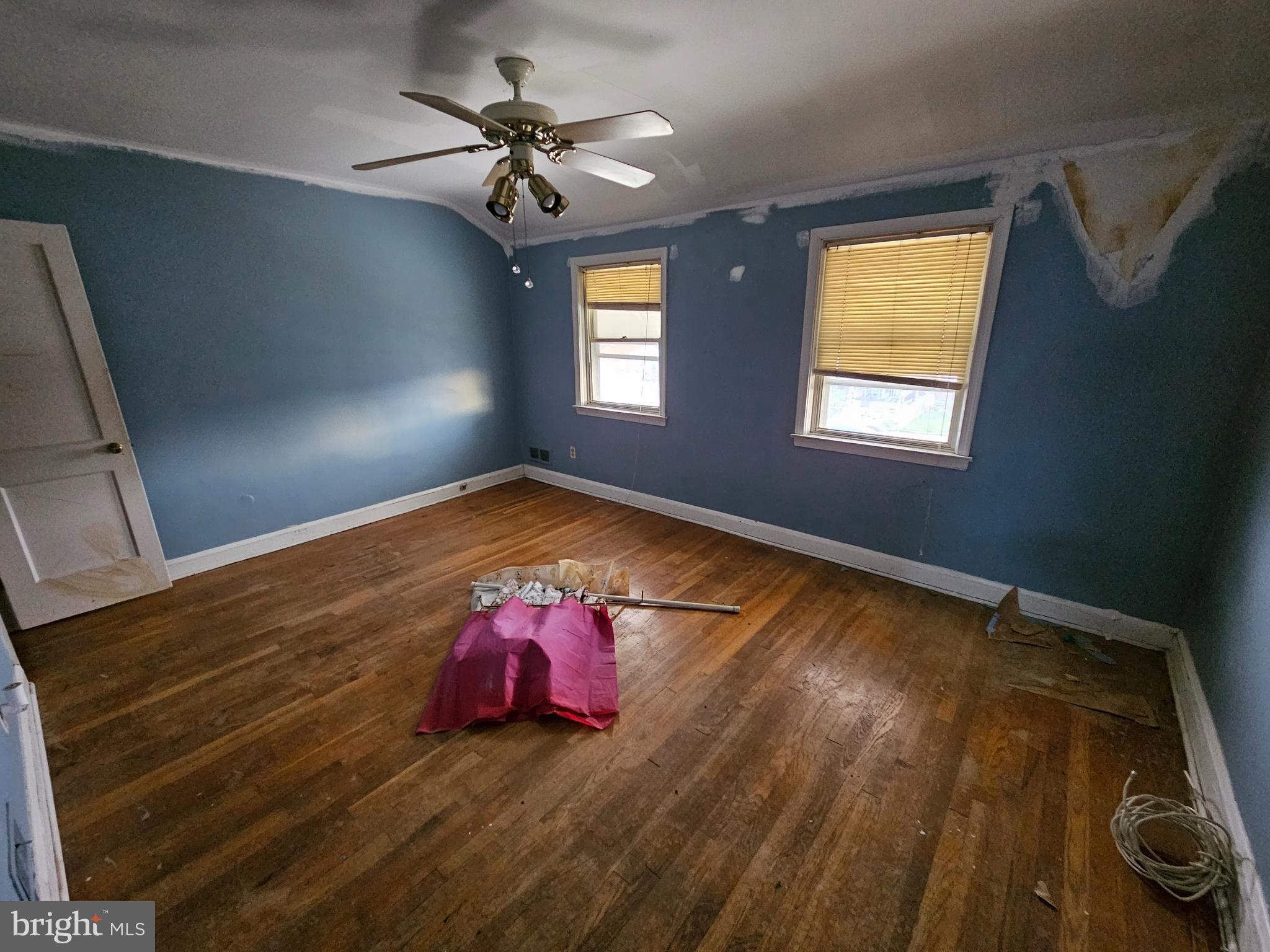 MIDDLESEX - Residential