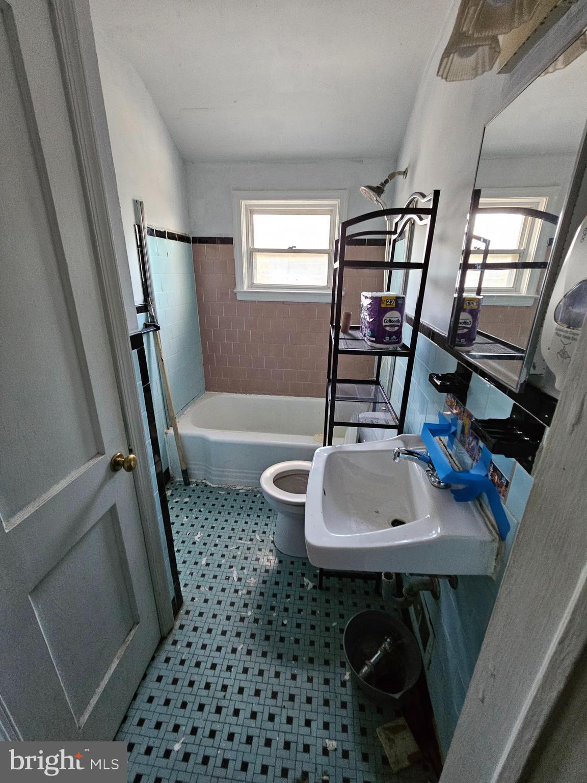 MIDDLESEX - Residential