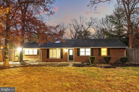 6705 GREENLEAF STREET SPRINGFIELD VA 22150