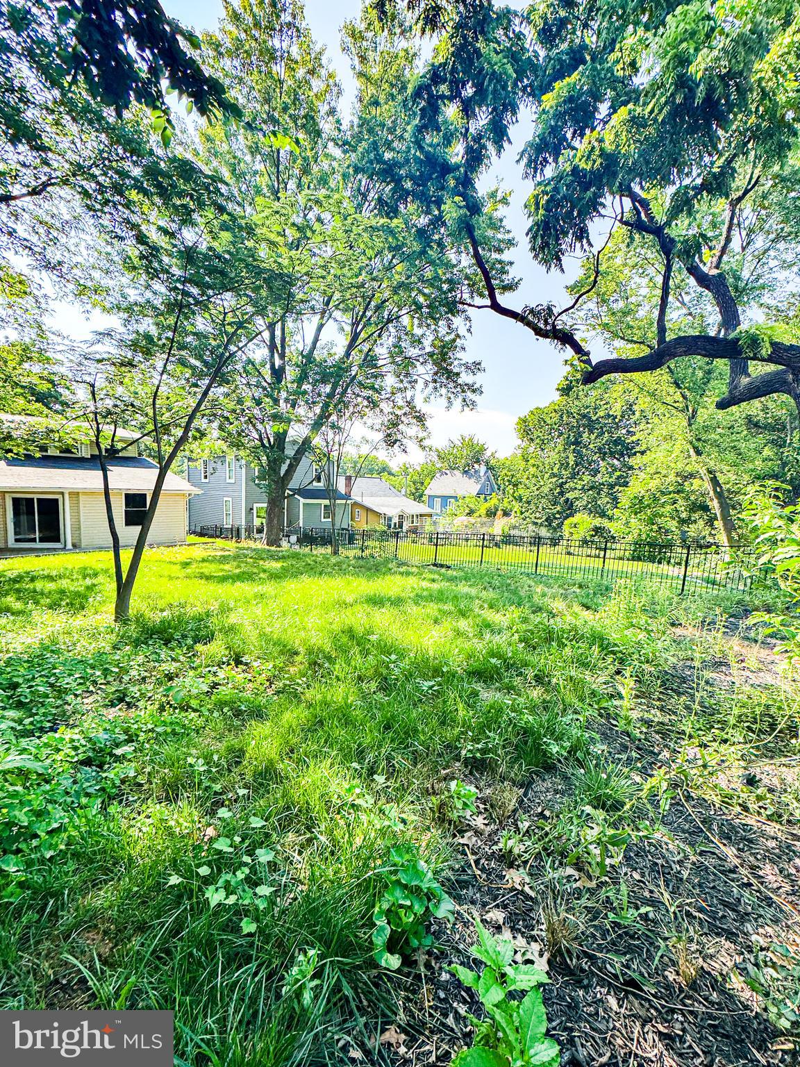 MT RAINIER - Residential Lease