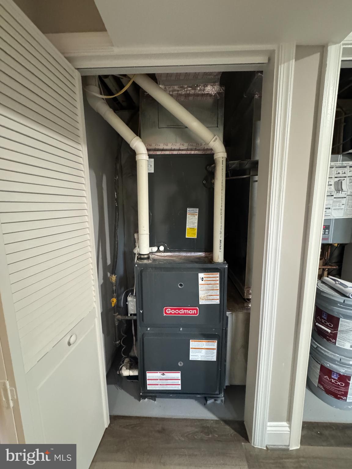 MT RAINIER - Residential Lease