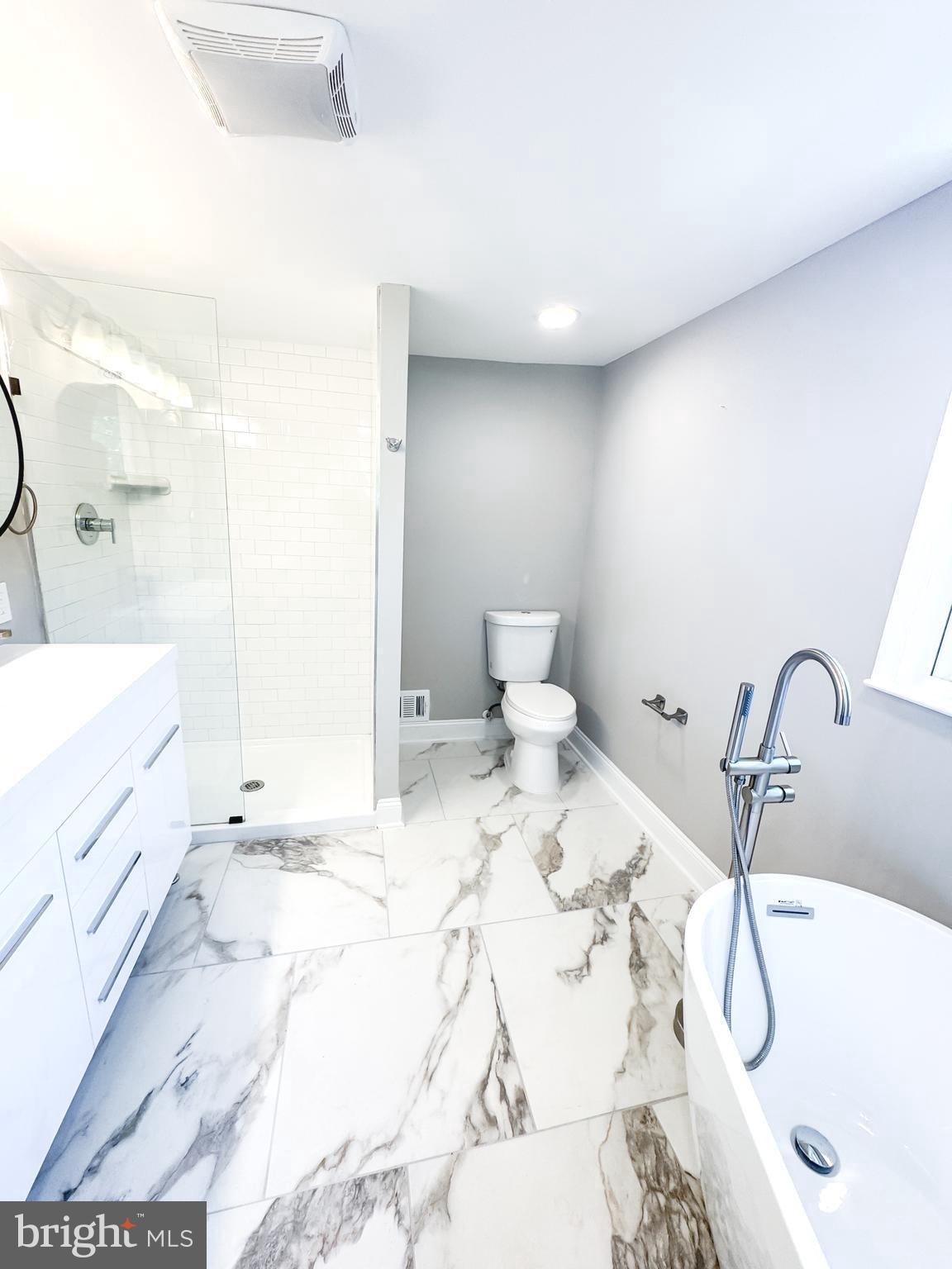 MT RAINIER - Residential Lease