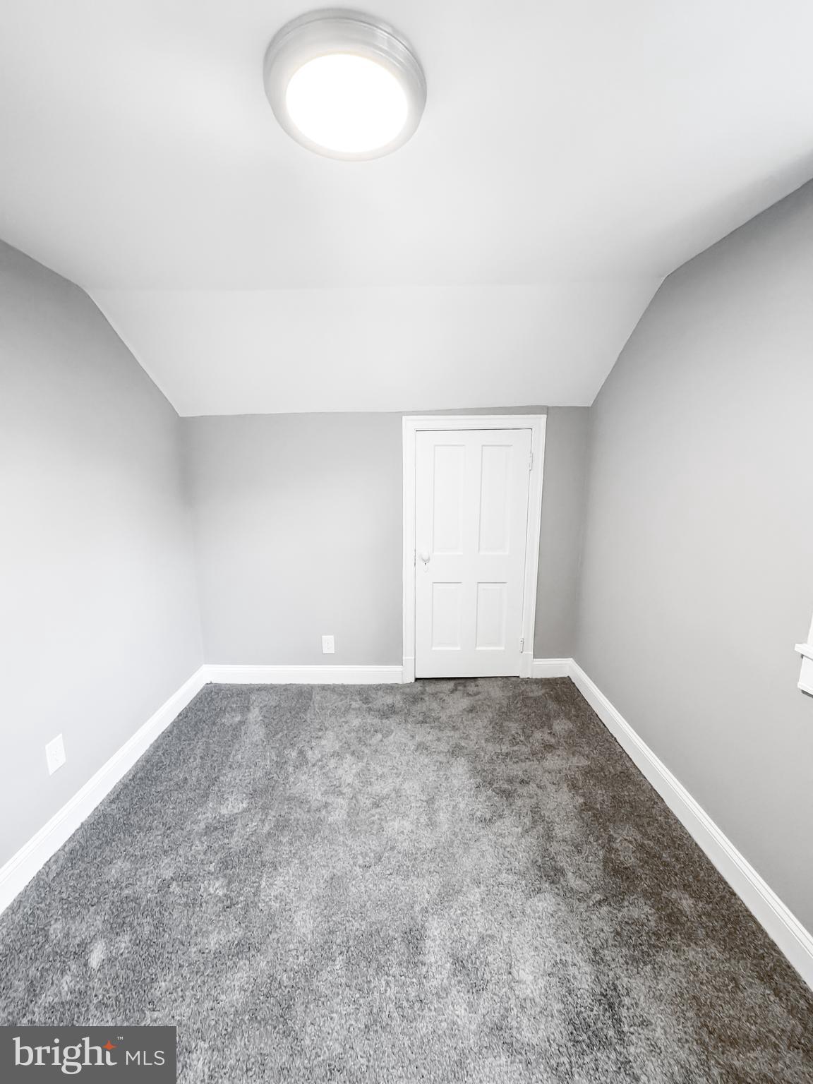 MT RAINIER - Residential Lease