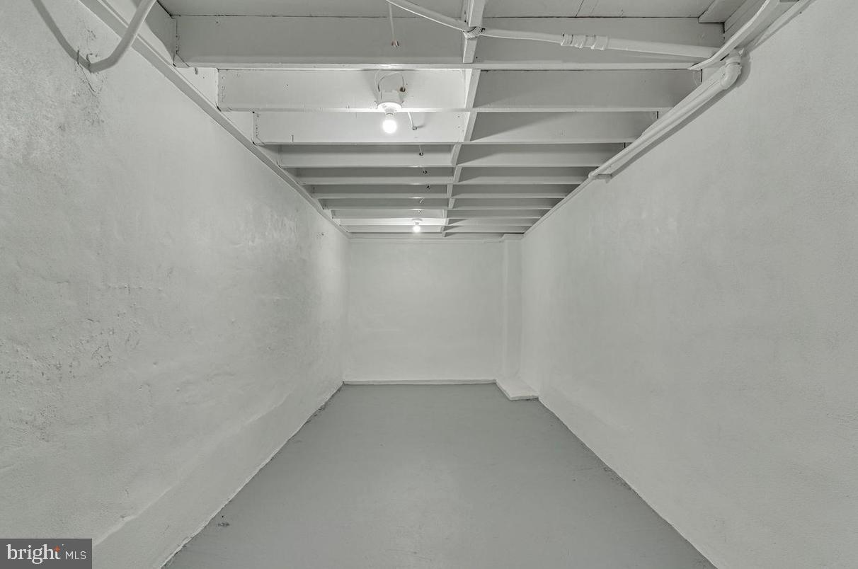 MT RAINIER - Residential Lease