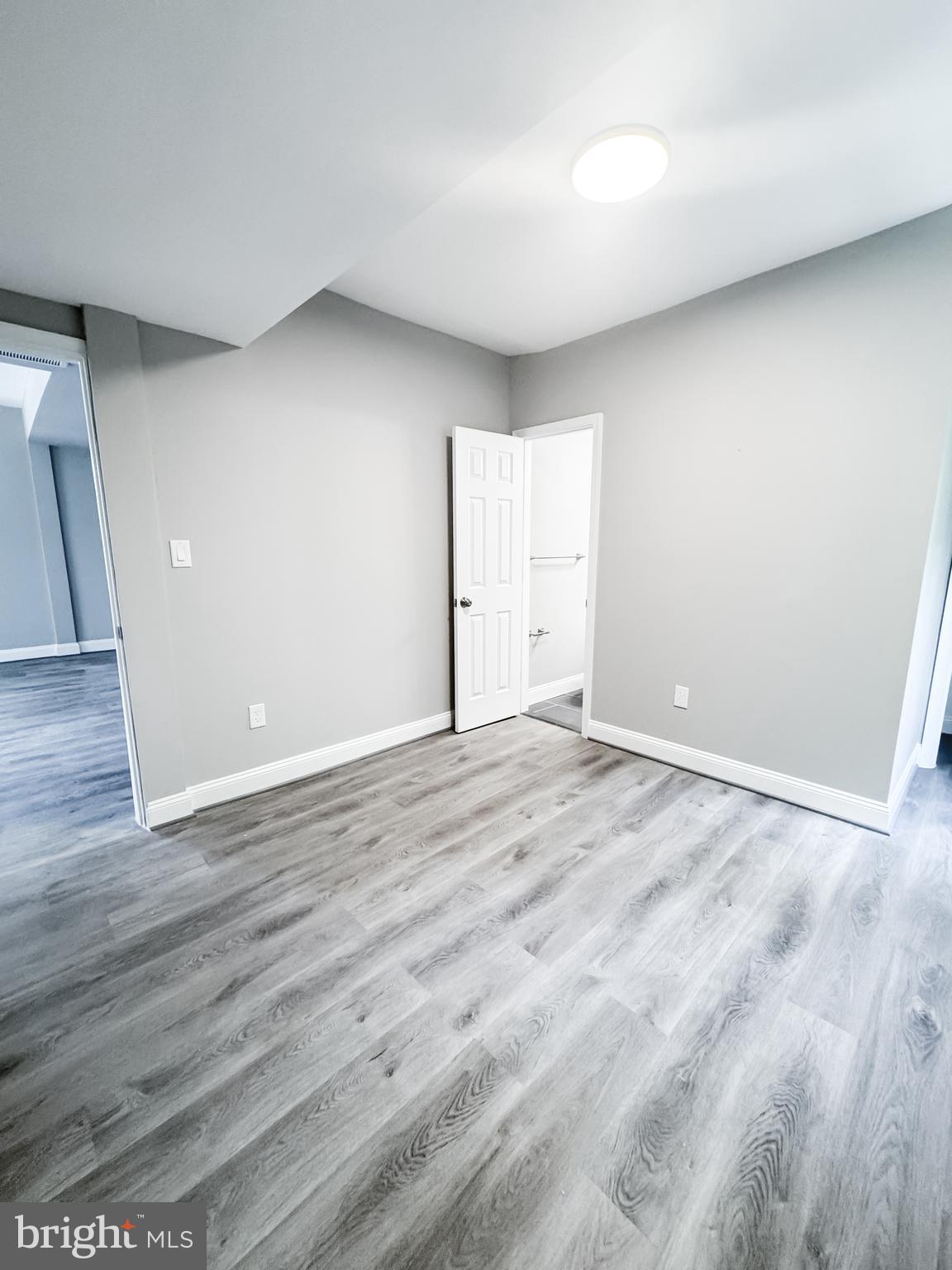 MT RAINIER - Residential Lease