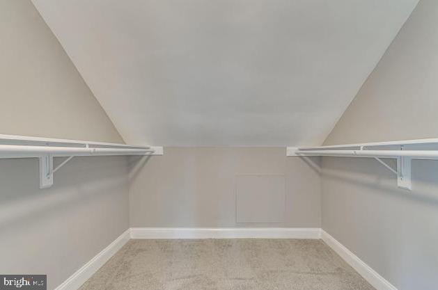 MT RAINIER - Residential Lease