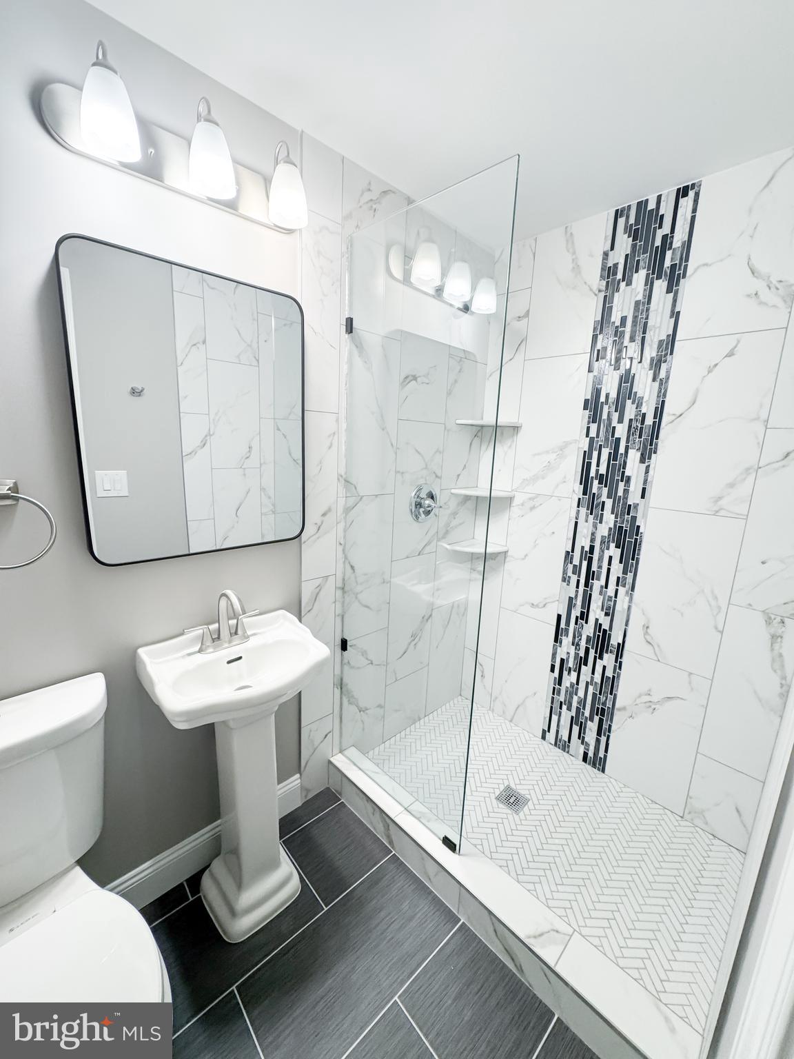 MT RAINIER - Residential Lease