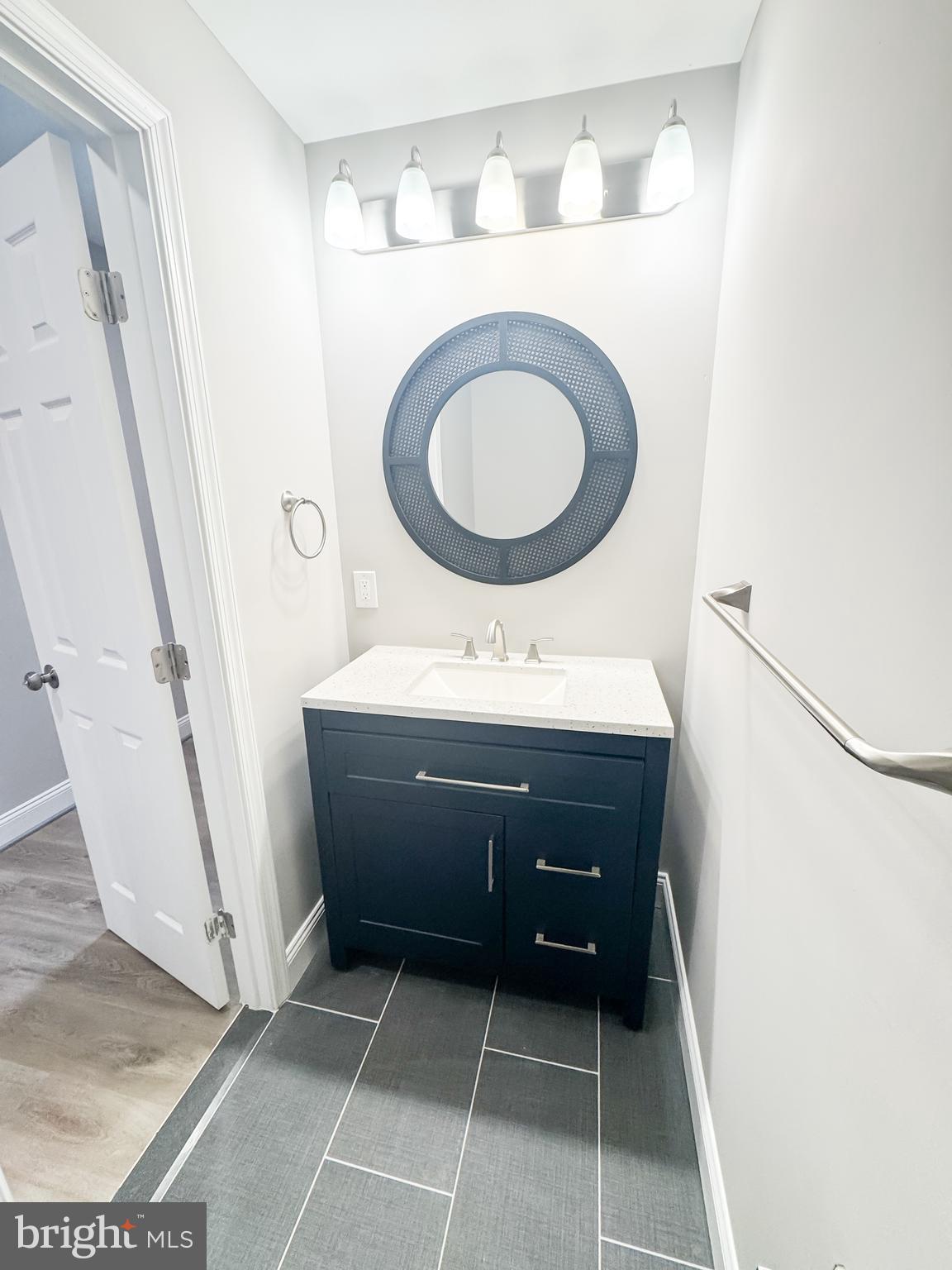 MT RAINIER - Residential Lease