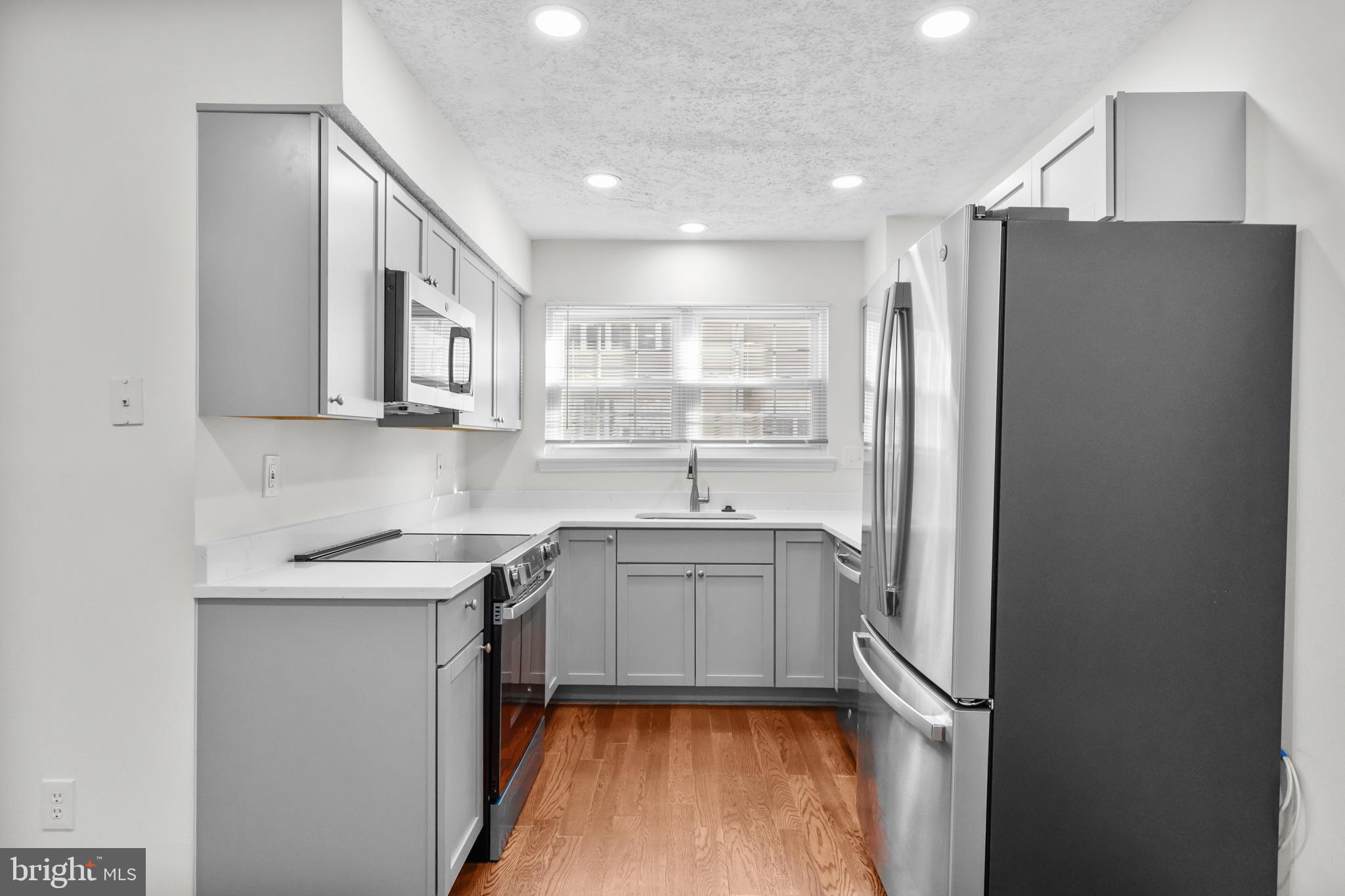 HEIGHTS AT PENDERBROOK - Residential