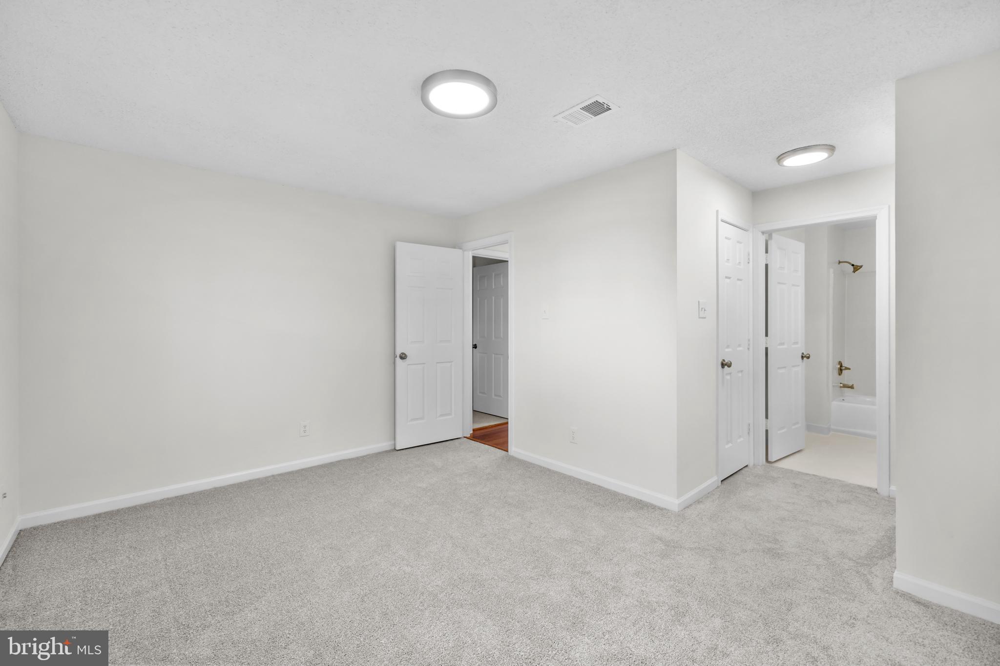 HEIGHTS AT PENDERBROOK - Residential