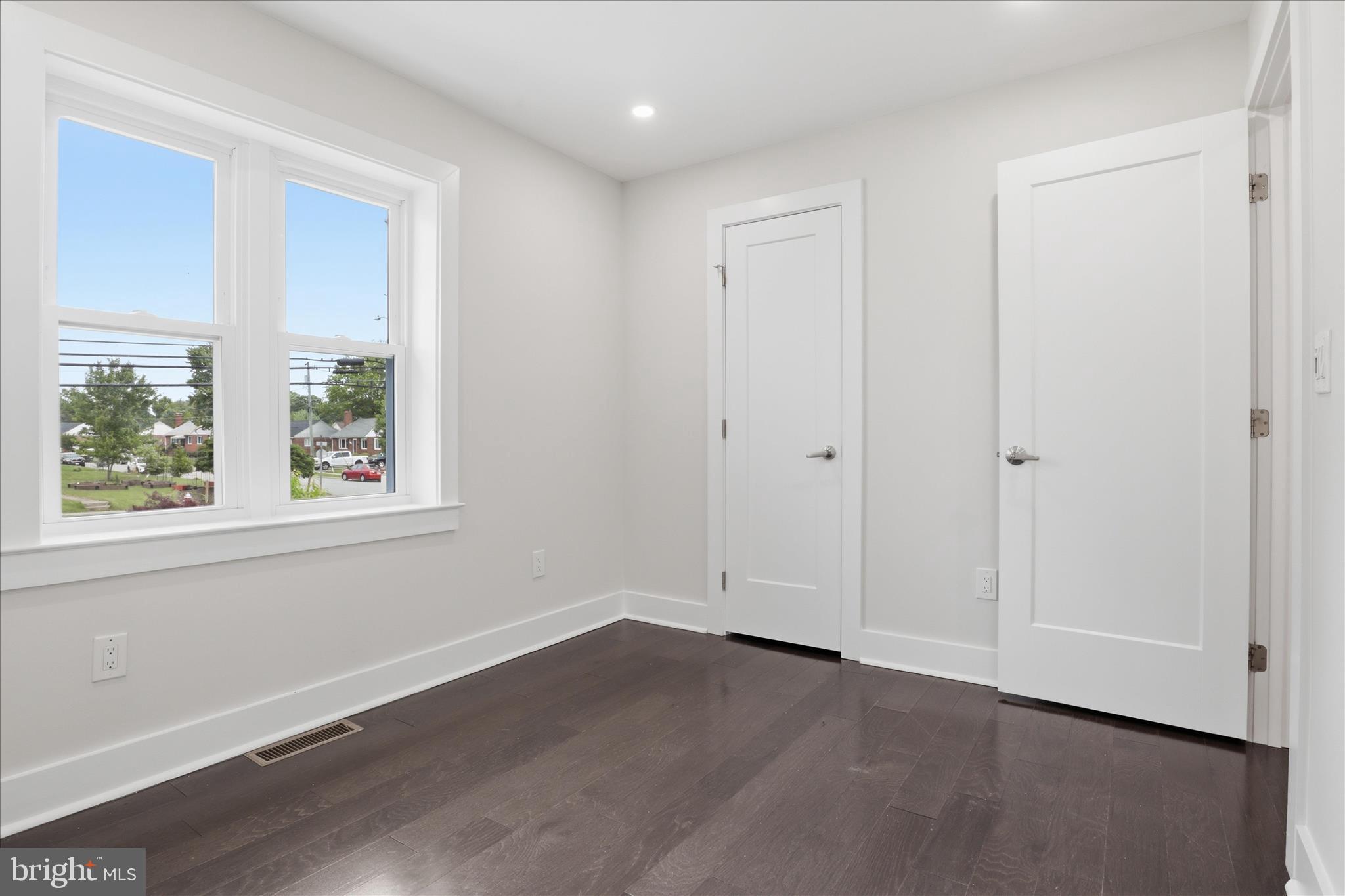 SPRINGFIELD - Residential