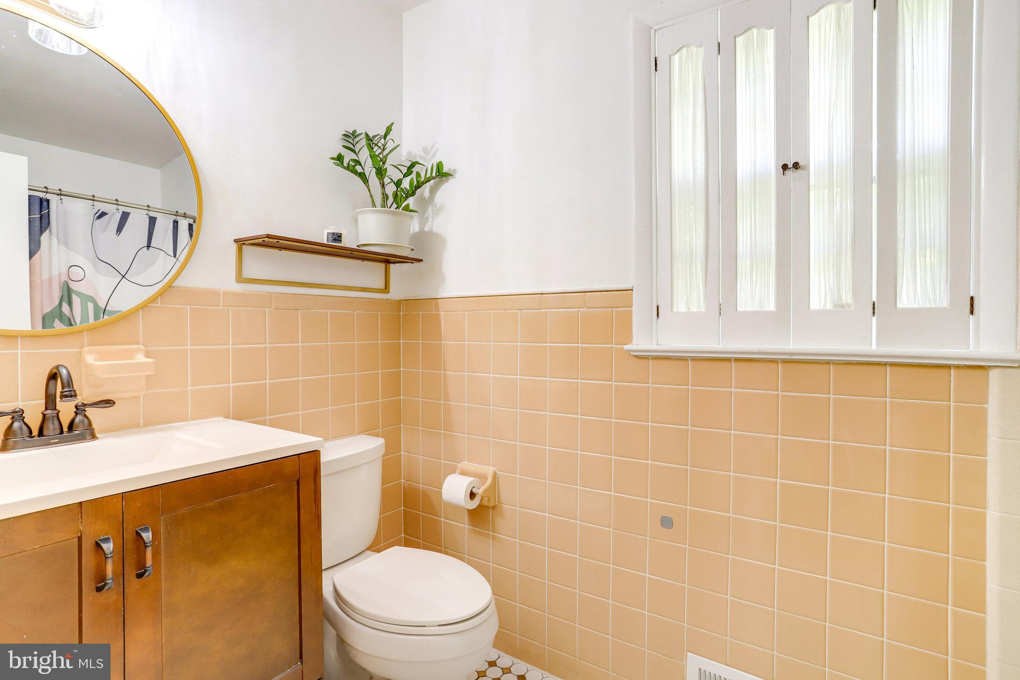 MOORE AND KEITH - Residential Lease