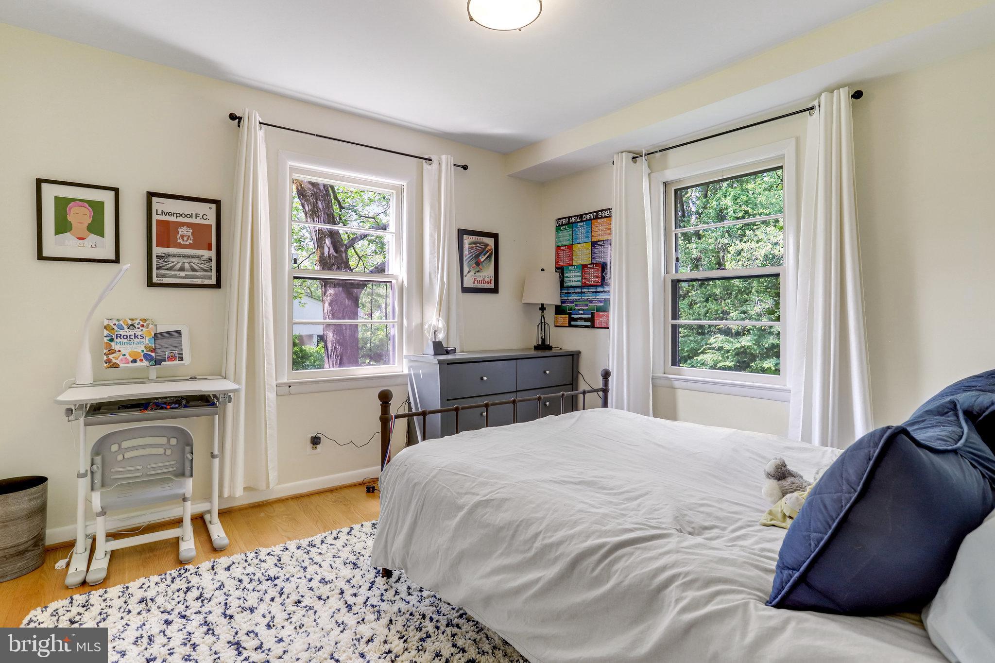 MOORE AND KEITH - Residential Lease