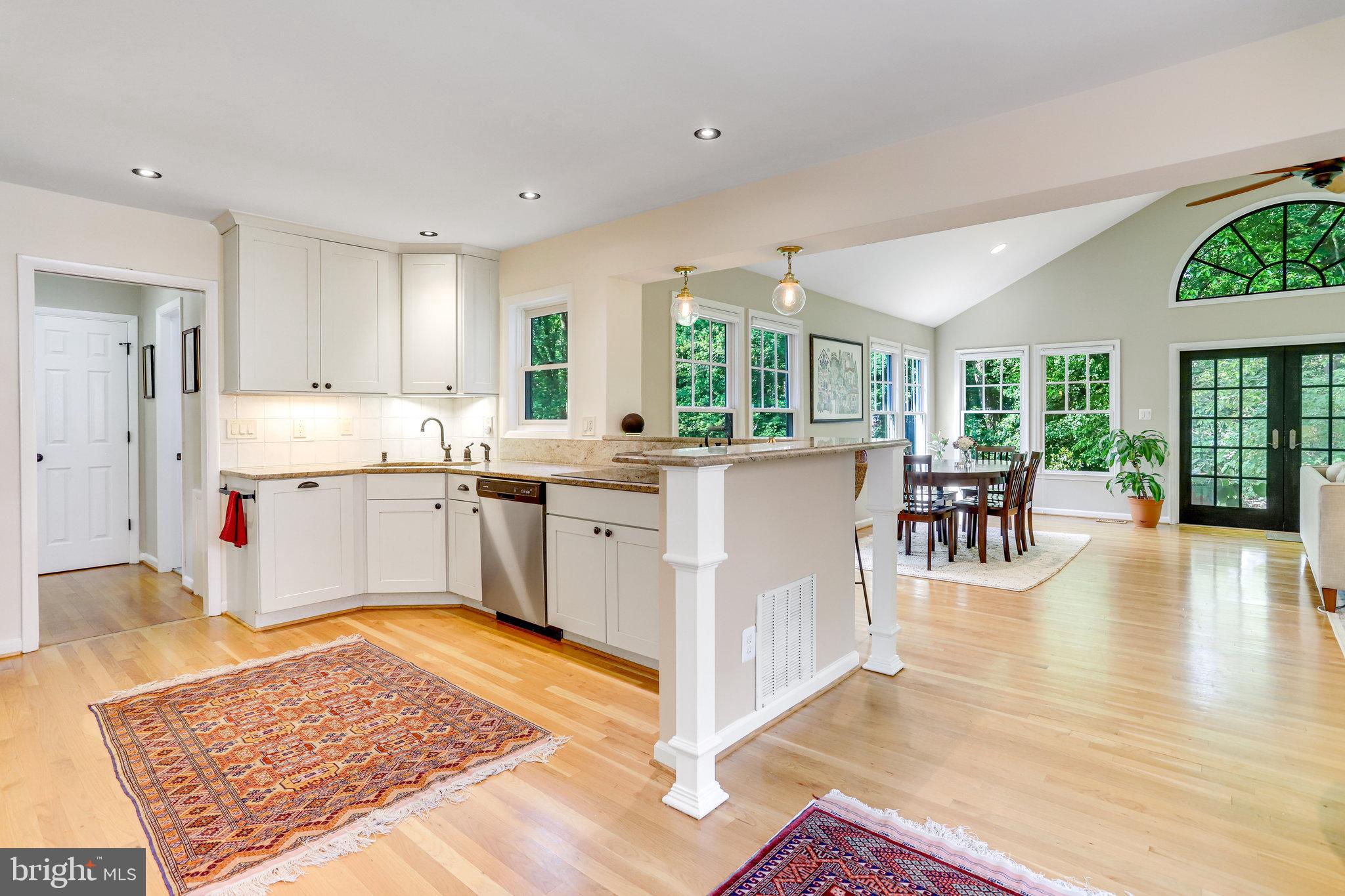 MOORE AND KEITH - Residential Lease